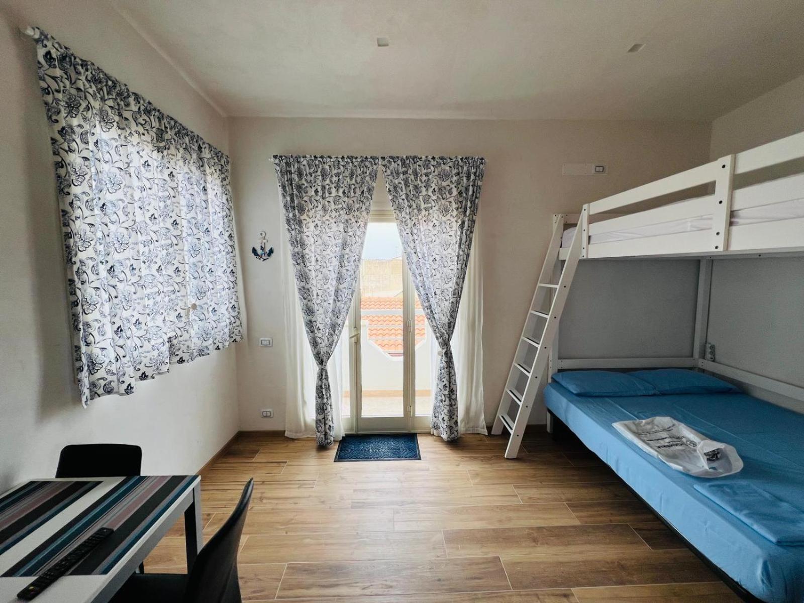Apartment With View And Balcony photo 1