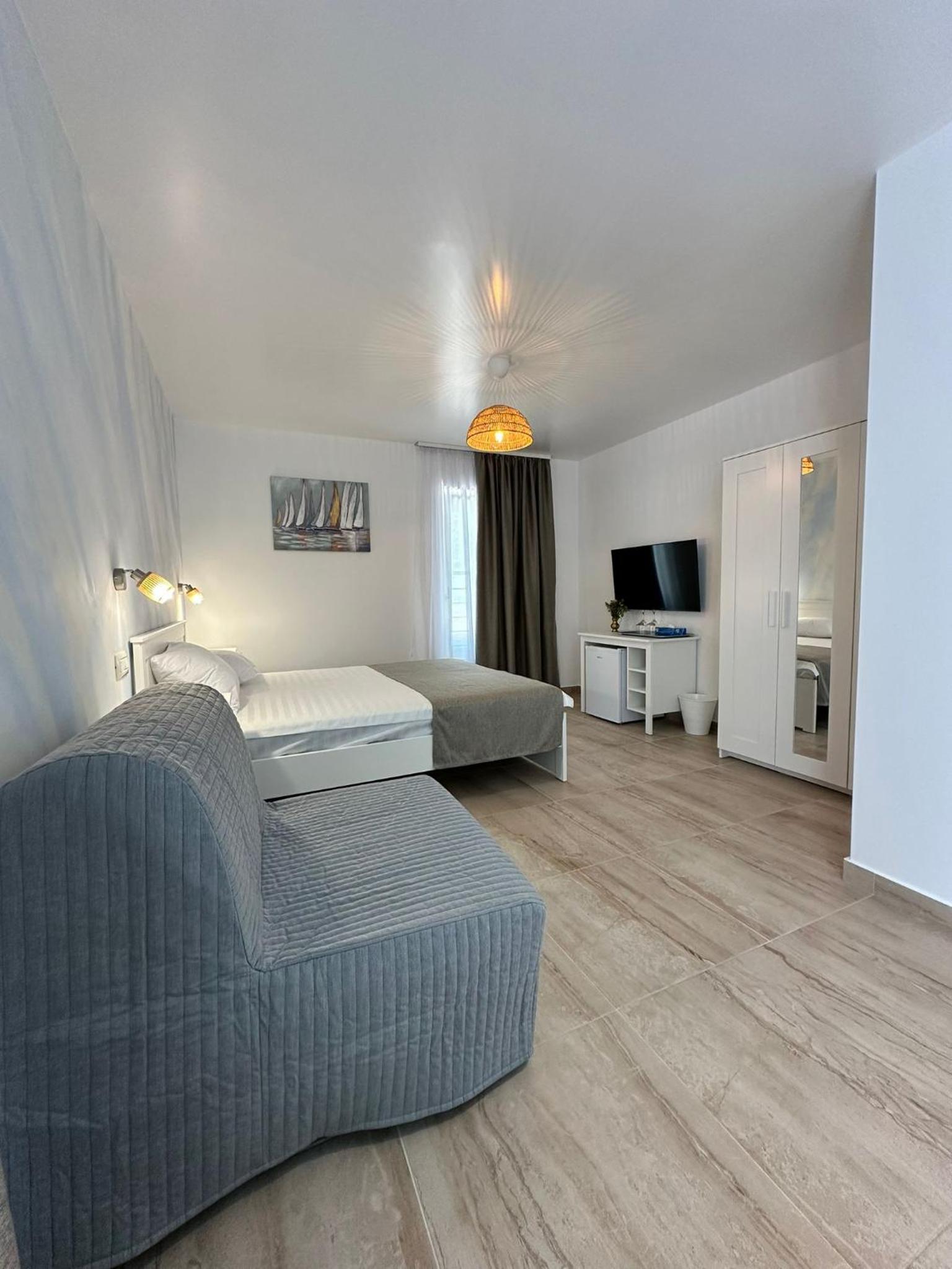 Triple Room with Balcony photo 1