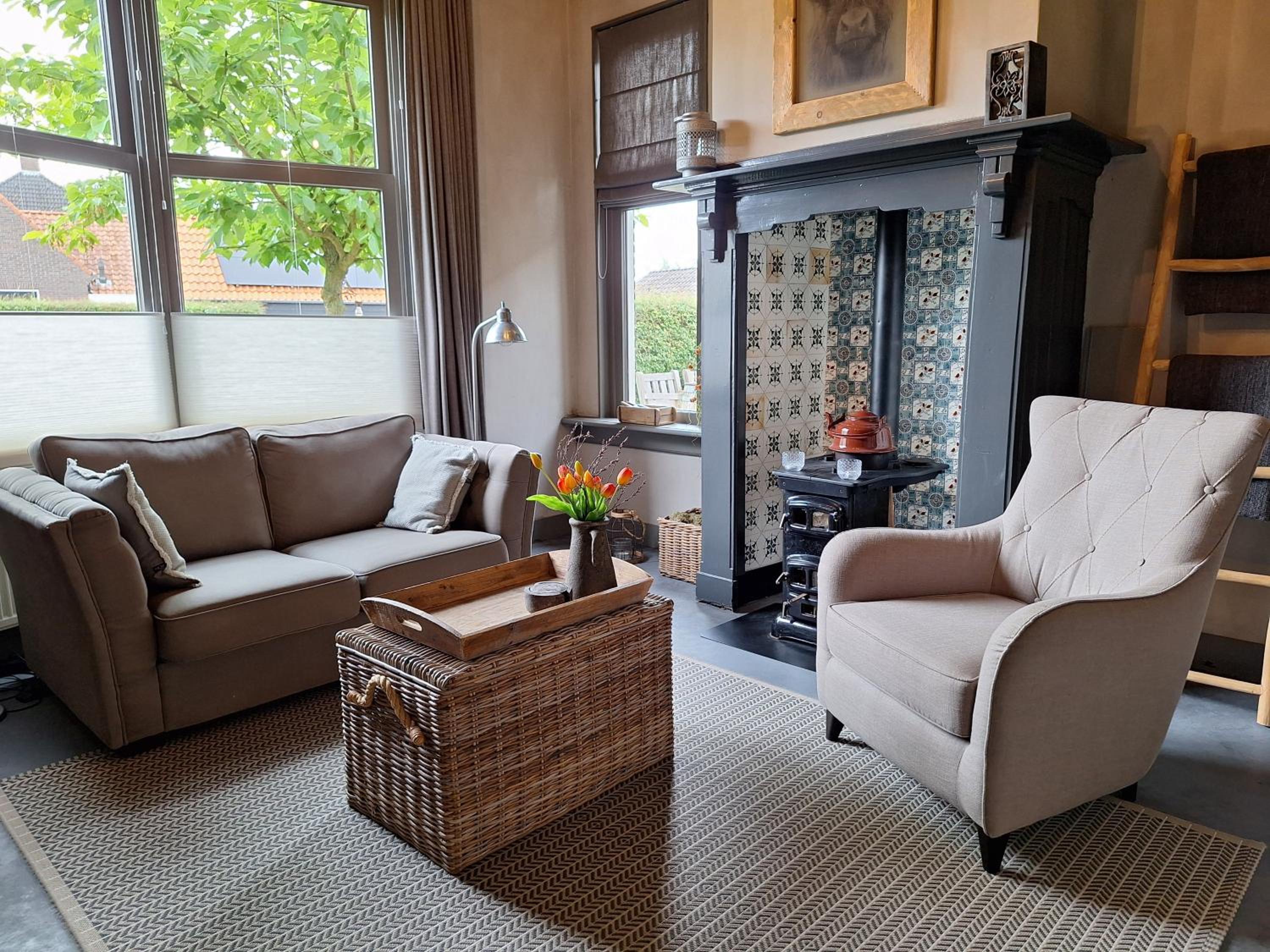 One-Bedroom Apartment With Garden photo 1