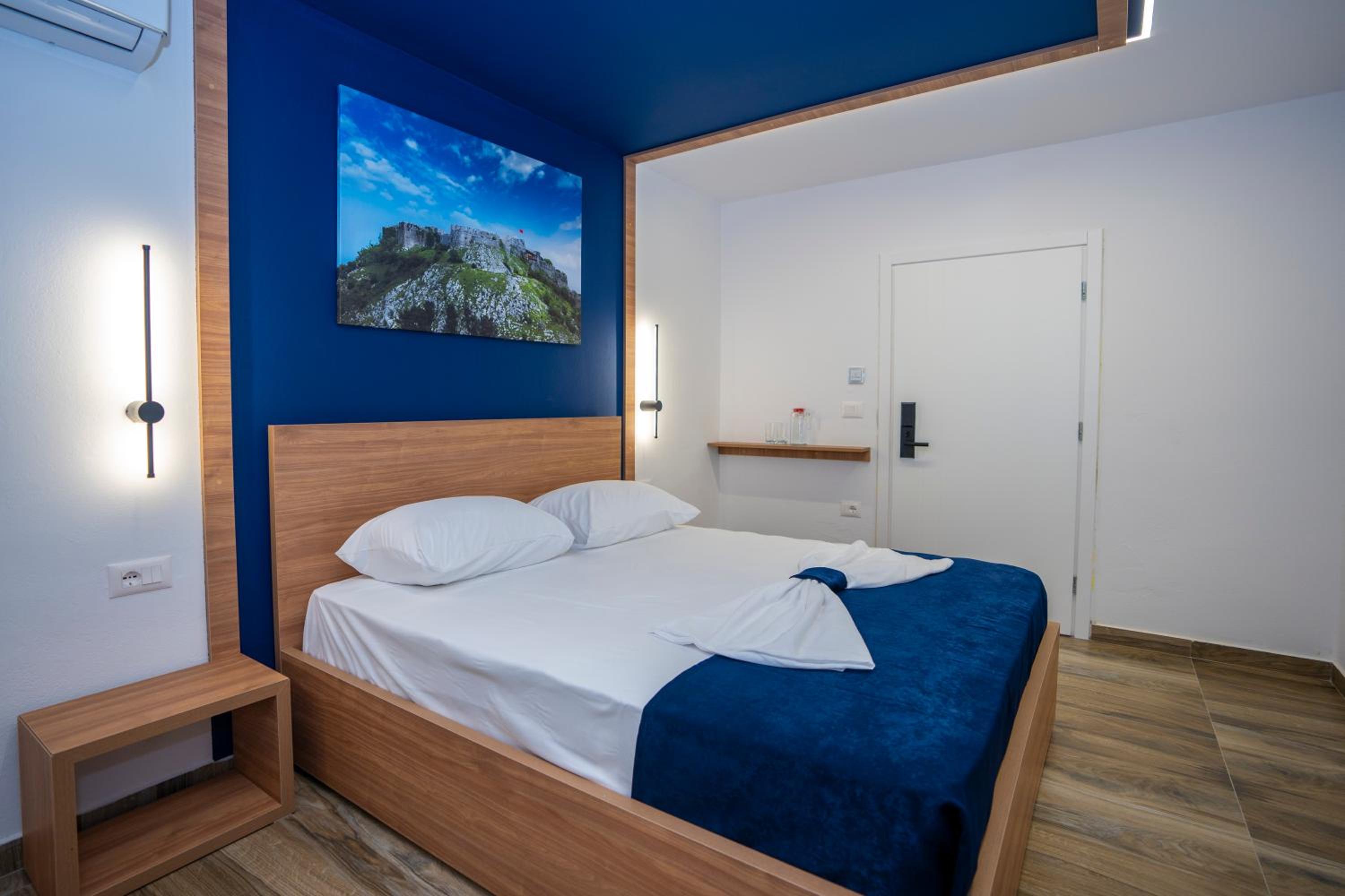Standard Triple Room photo 2