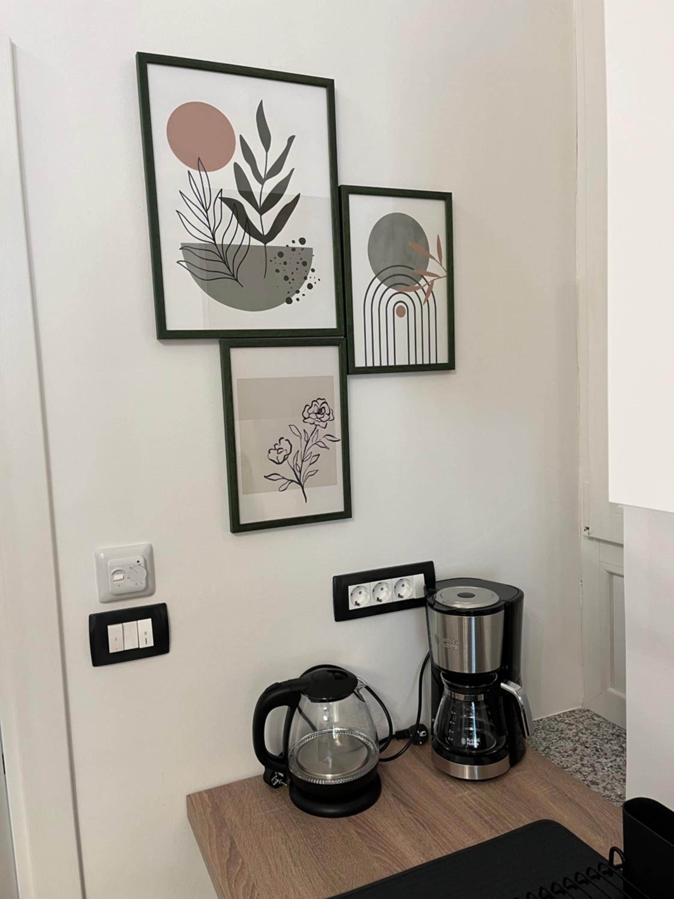 One-Bedroom Apartment photo 2