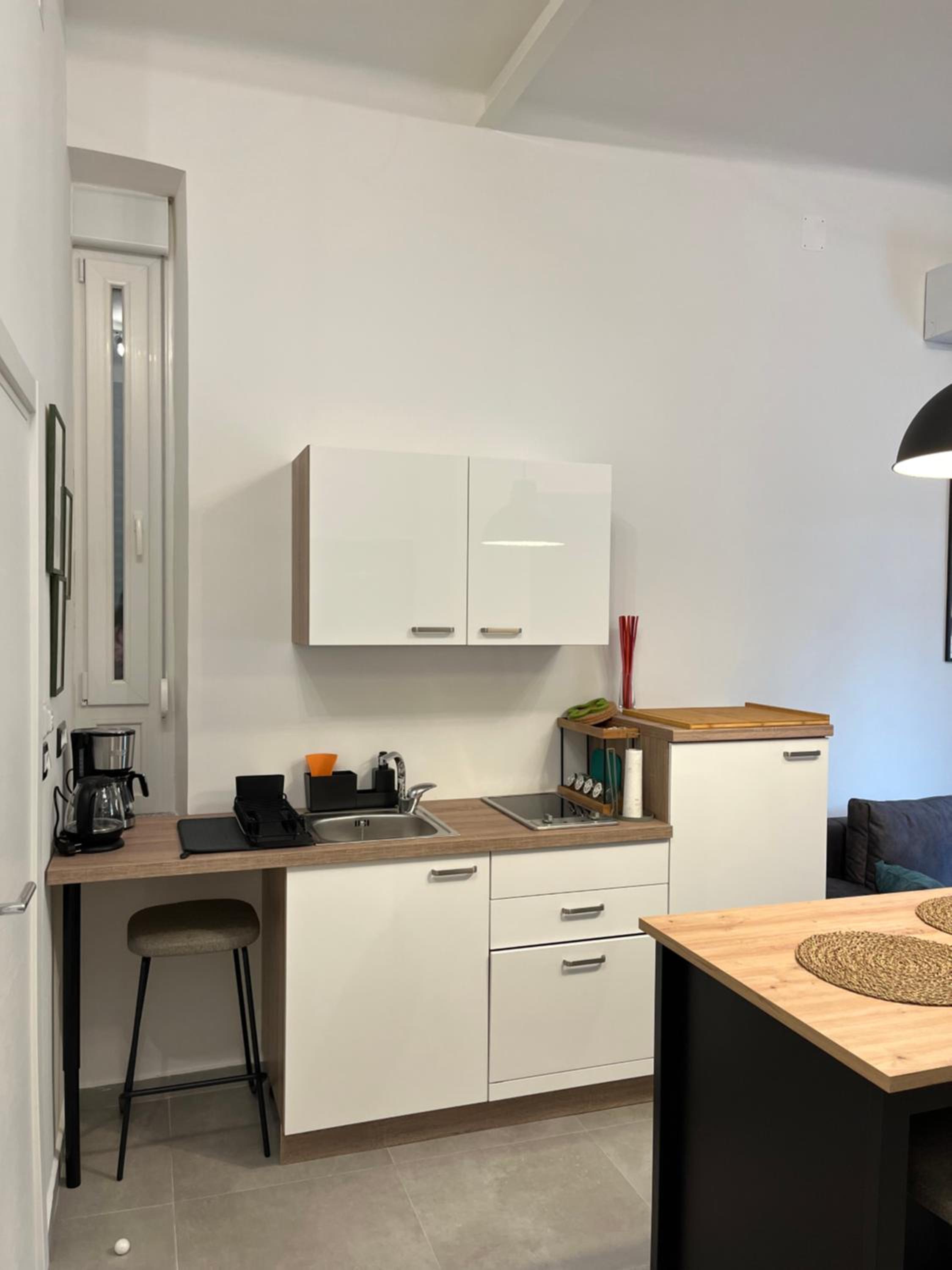 One-Bedroom Apartment photo 2