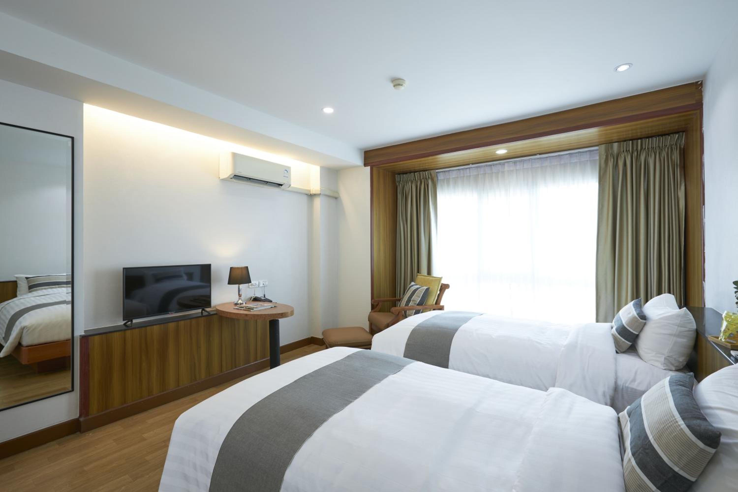 Superior Twin Room photo 2