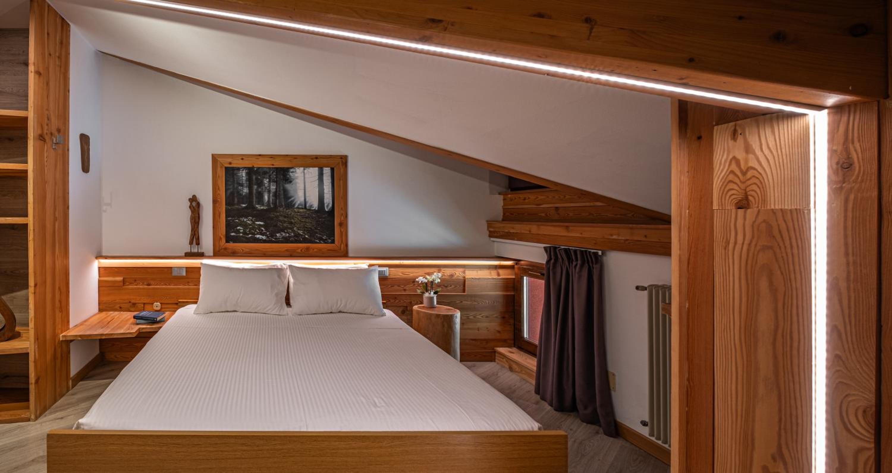 Double or Twin Room with Mountain View - Photo 5