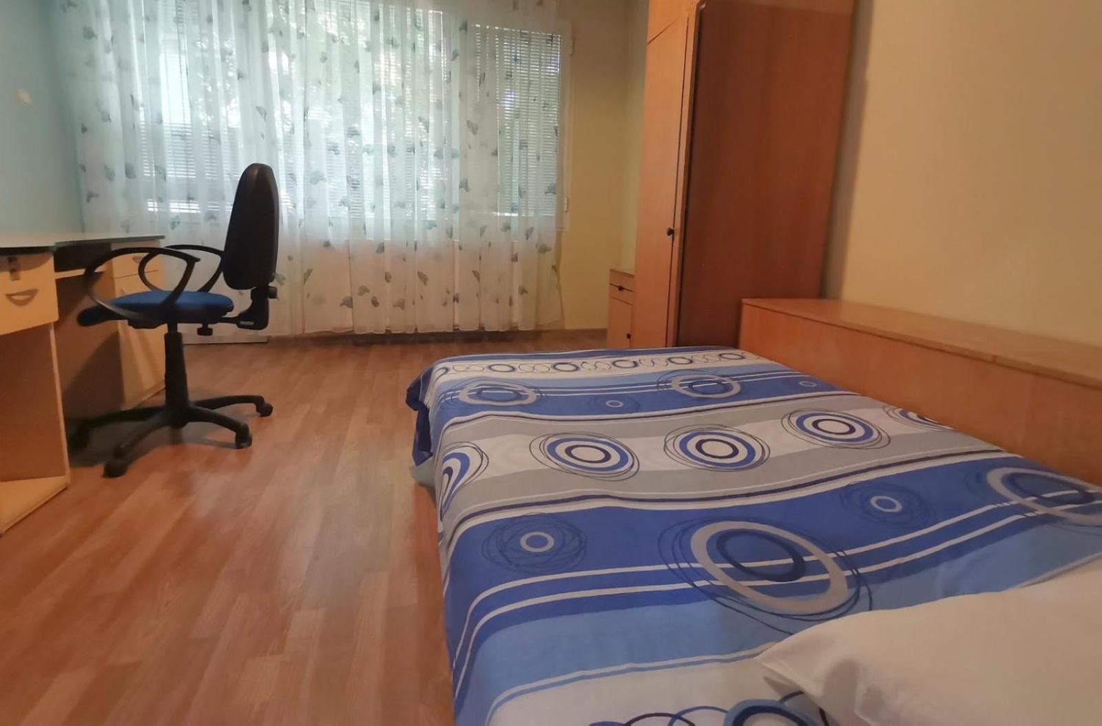 Two-Bedroom Apartment with Garden View photo 2