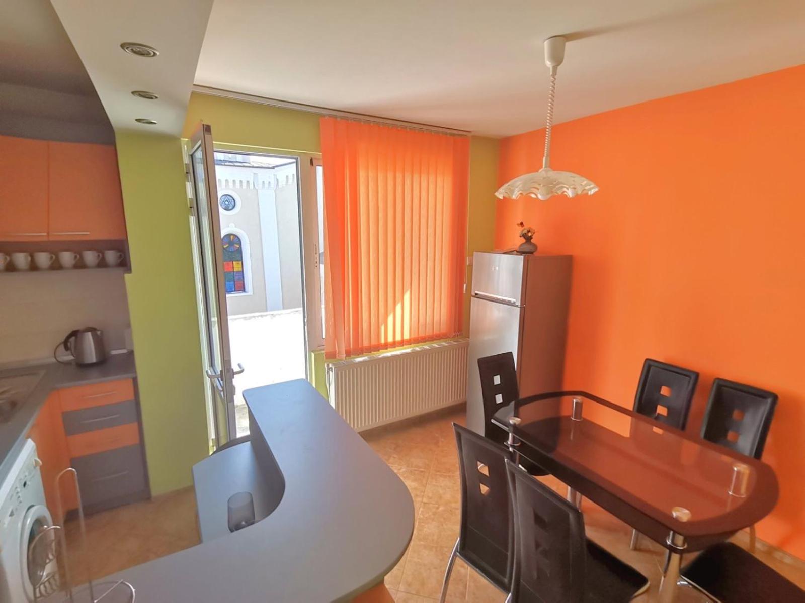 Two-Bedroom Apartment with Garden View photo 3