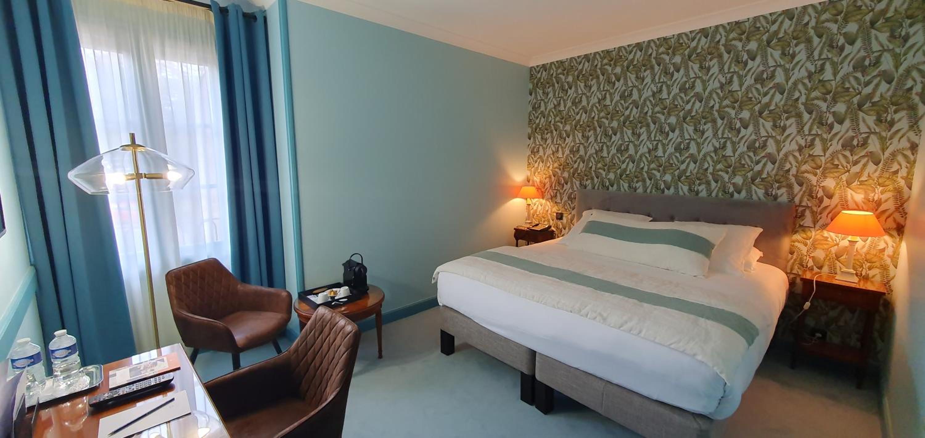 Double Room with Courtyard View - Photo 6