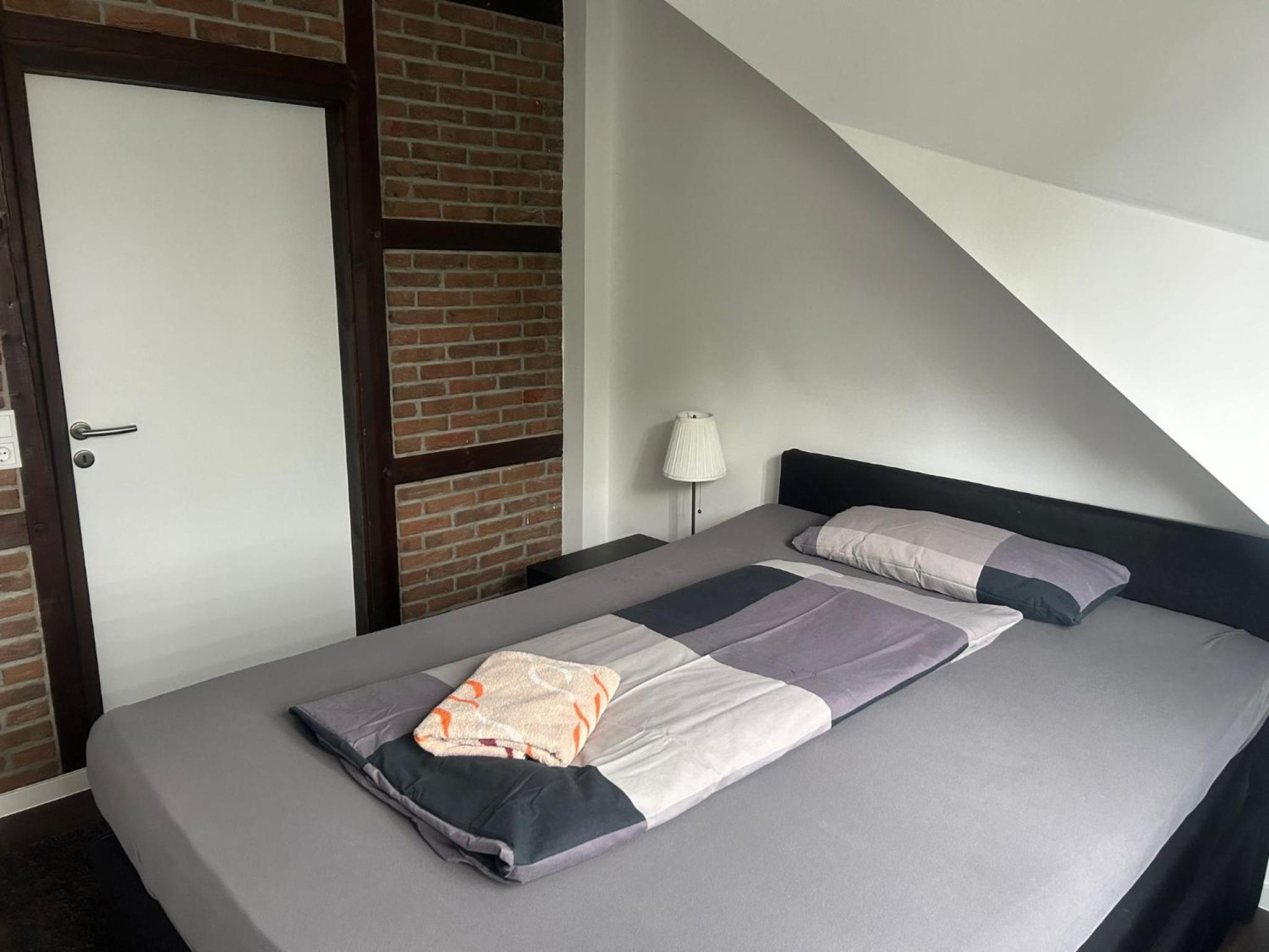 Apartment with Terrace - Photo 9