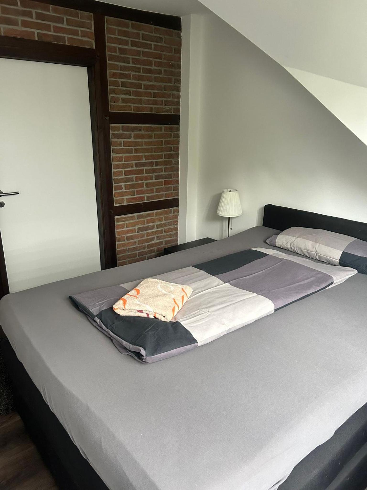 Apartment with Terrace - Photo 18