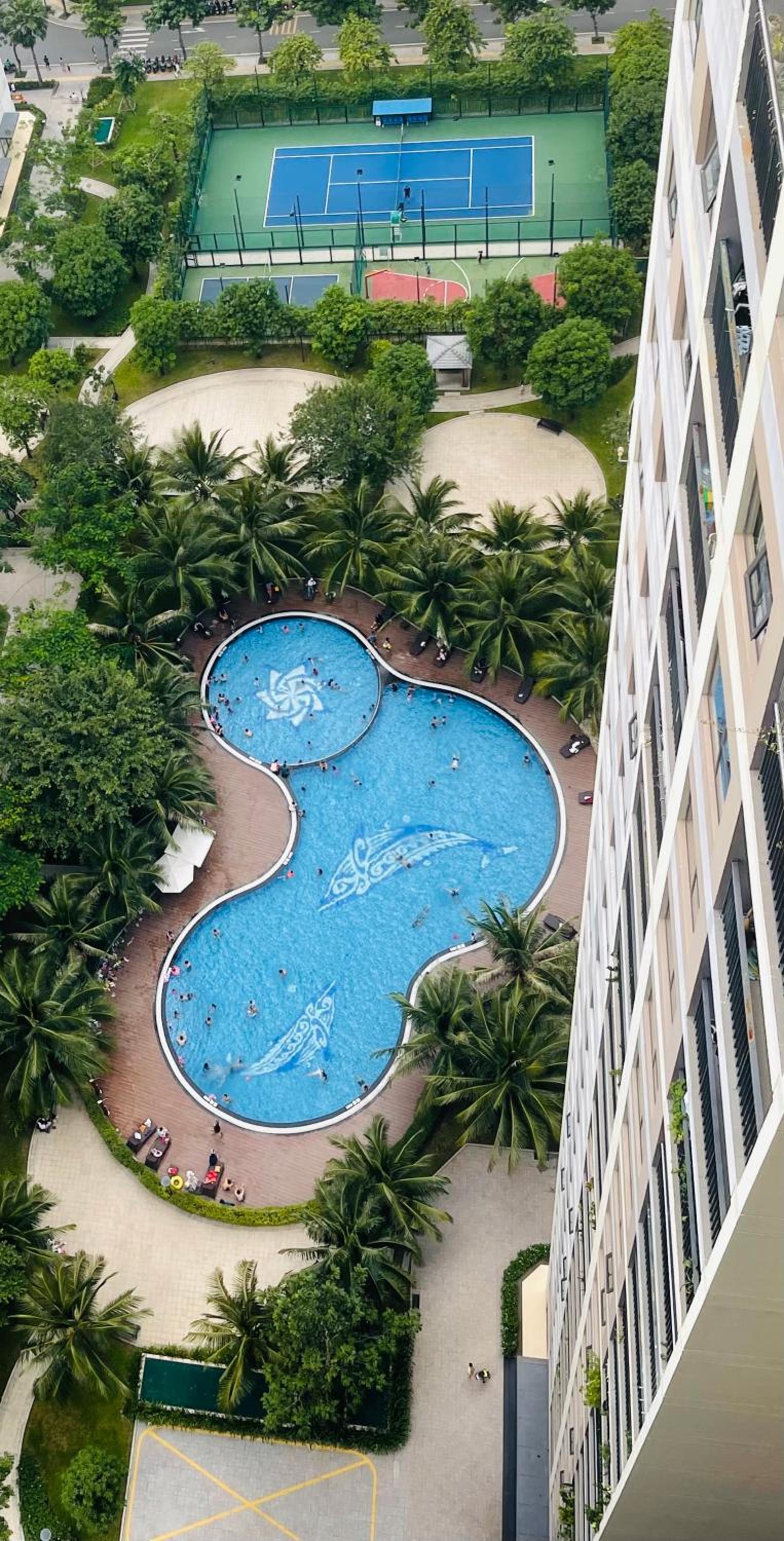 Two-Bedroom Apartment with Pool View photo 2