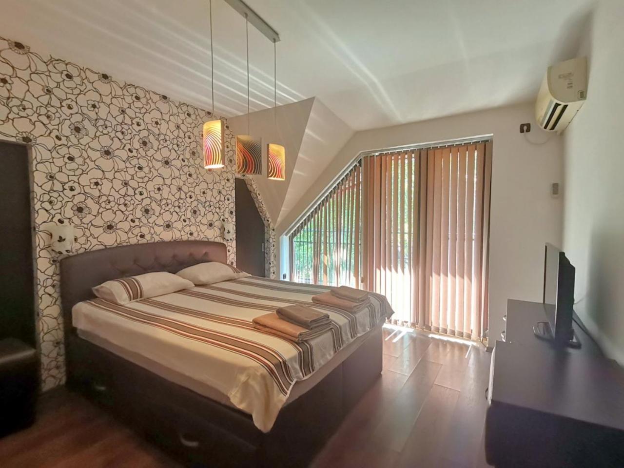 Two-Bedroom Apartment photo 3