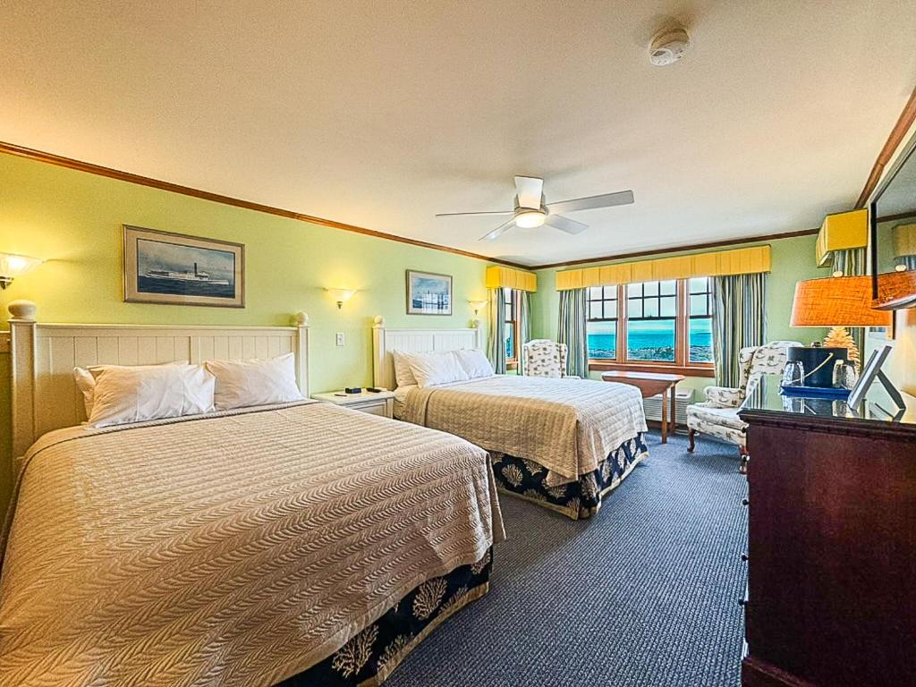 Quadruple Room with Sea View
