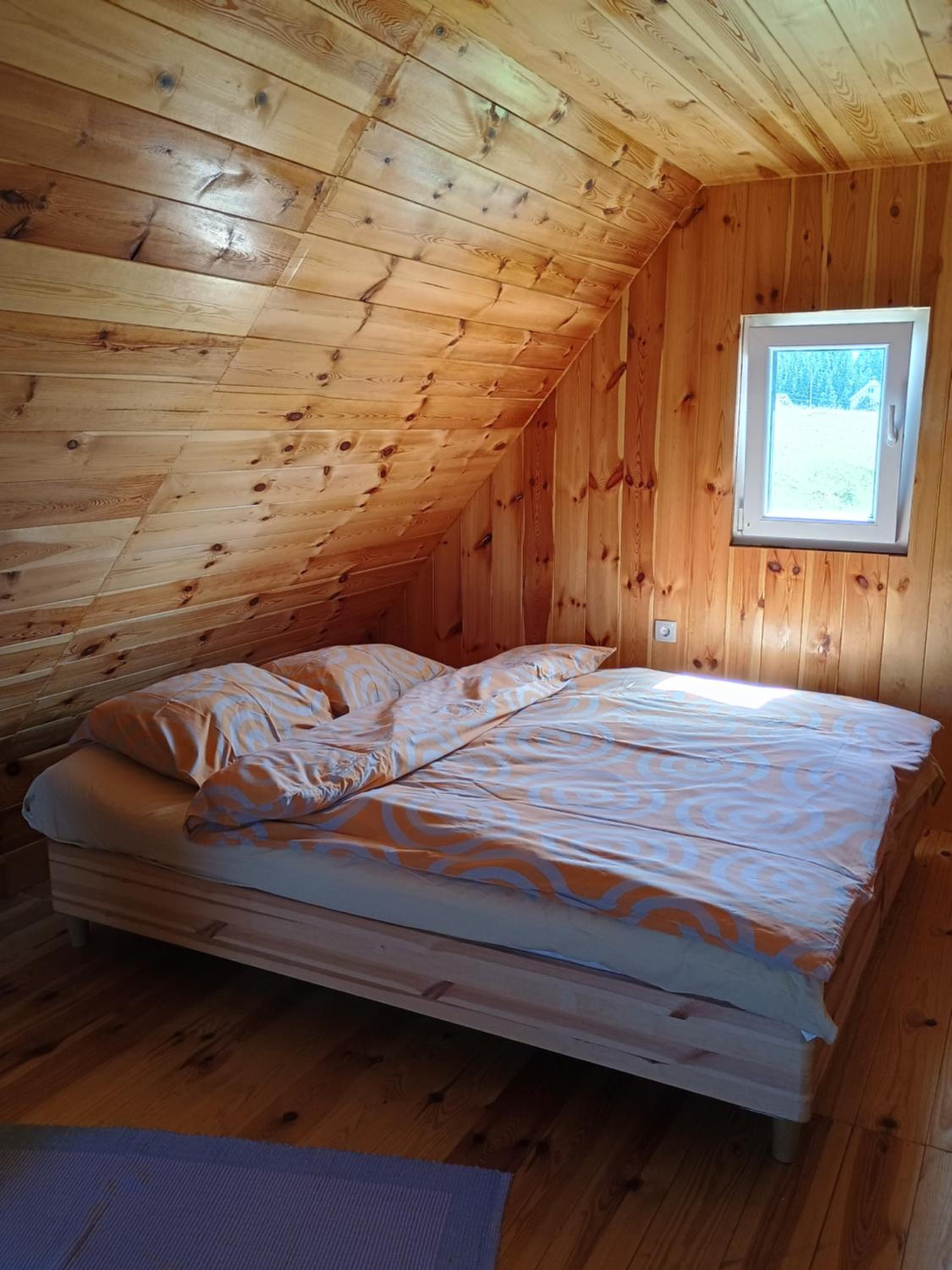 One-Bedroom House photo 1