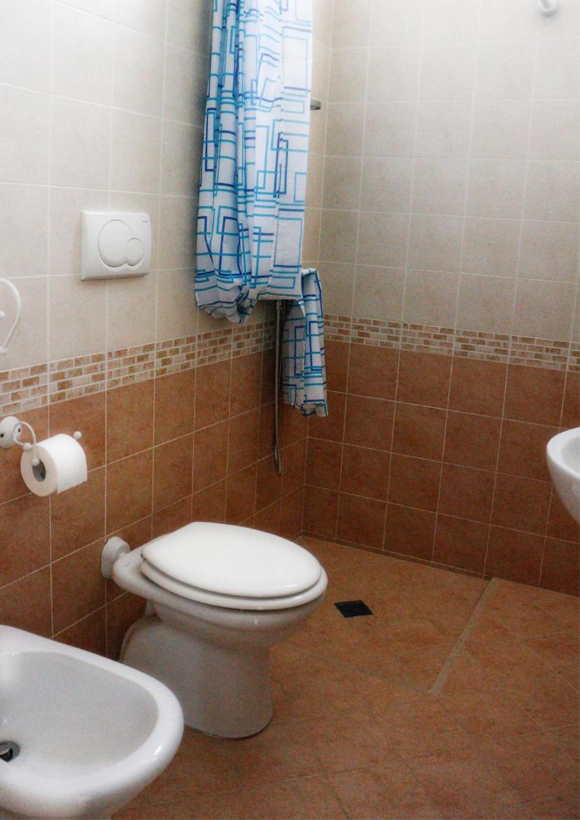 One-Bedroom House photo 3