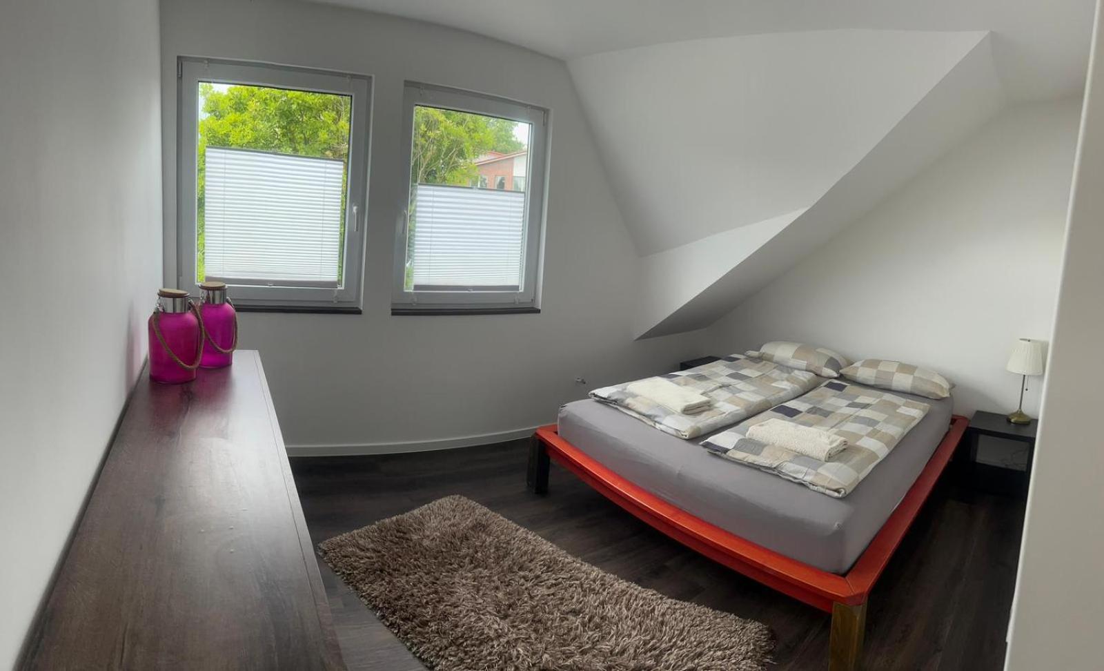 Apartment with Terrace - Photo 33