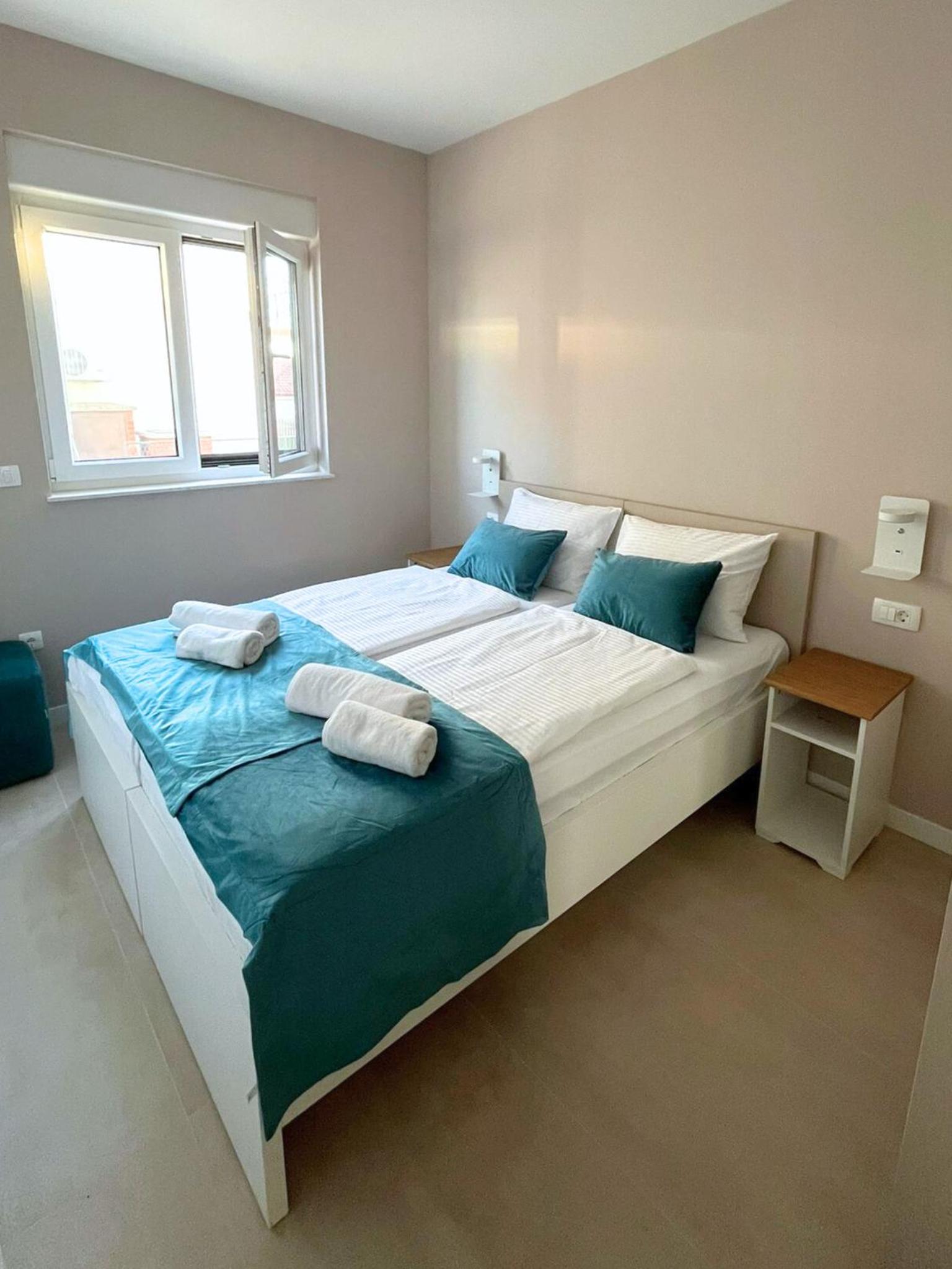 Three-Bedroom Apartment with Balcony