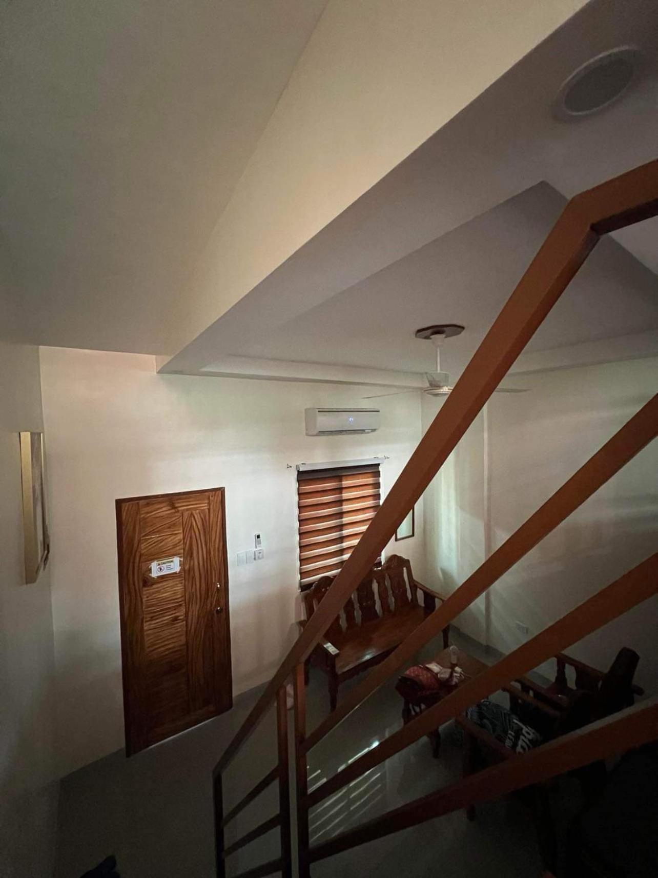 Family Room photo 3