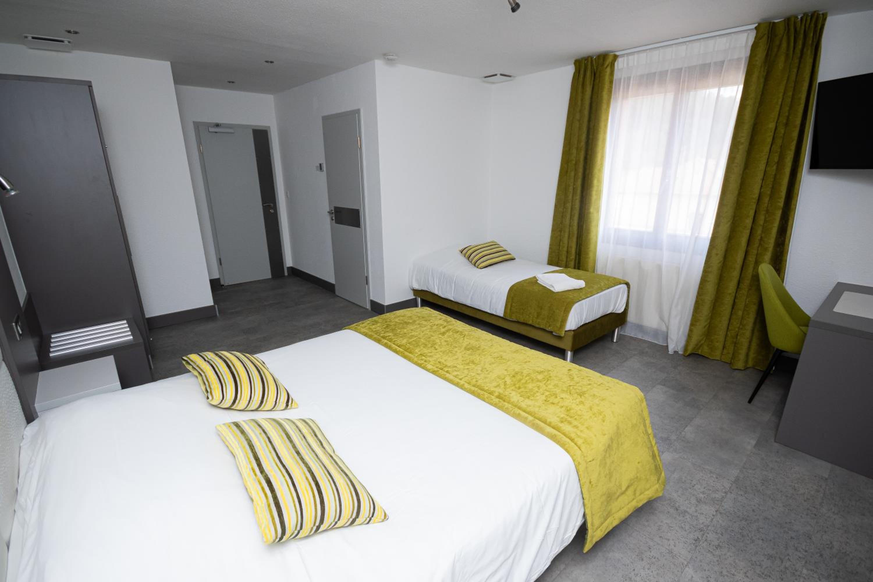 Triple Room photo 2