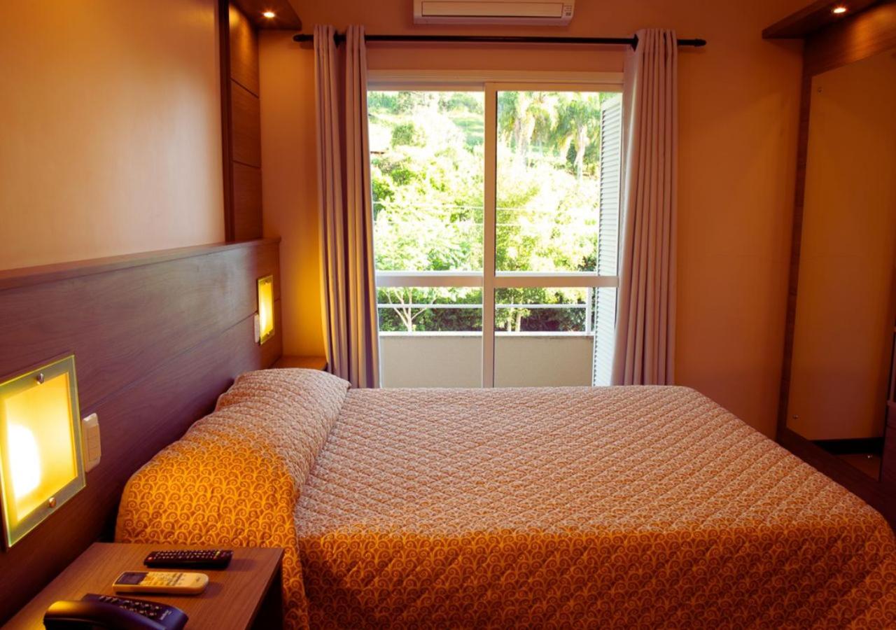 Superior Triple Room photo 2