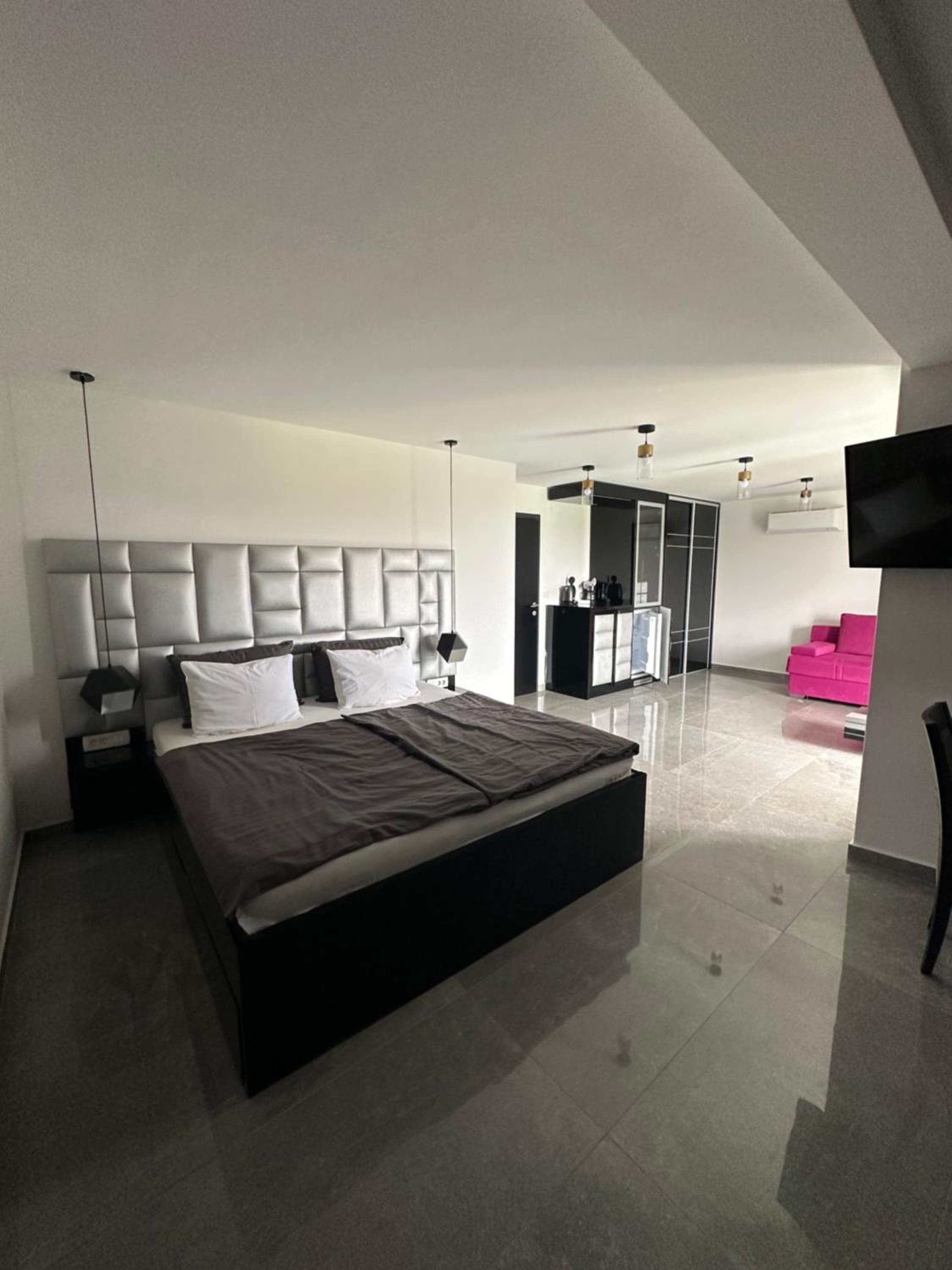 Deluxe Twin Room with Sea View