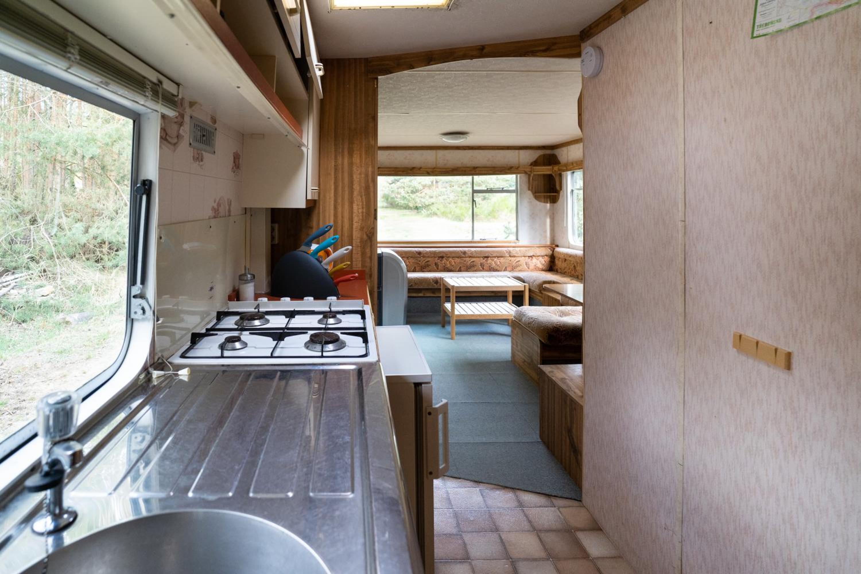 Mobile Home photo 2