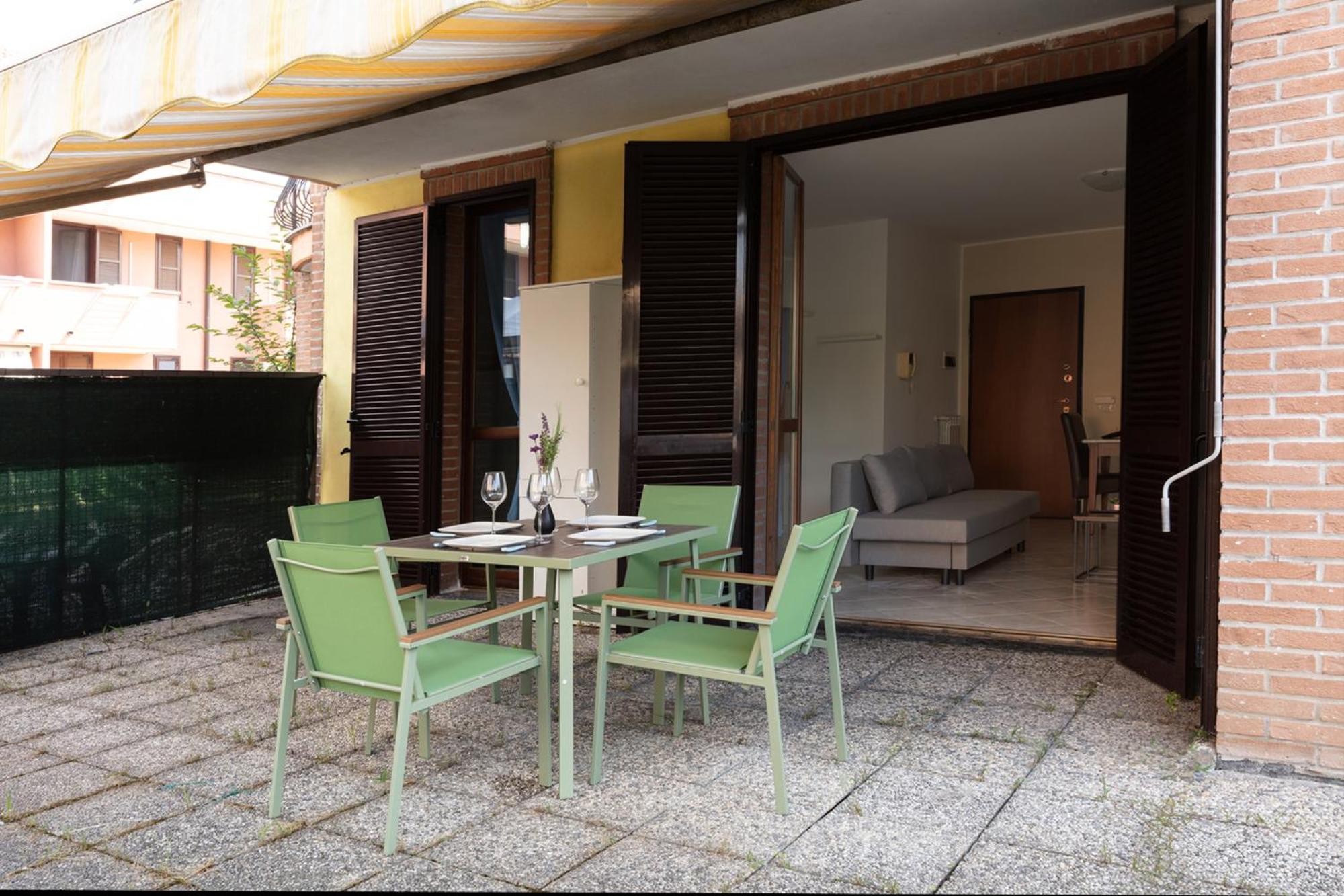 One-Bedroom Apartment With Terrace photo 2