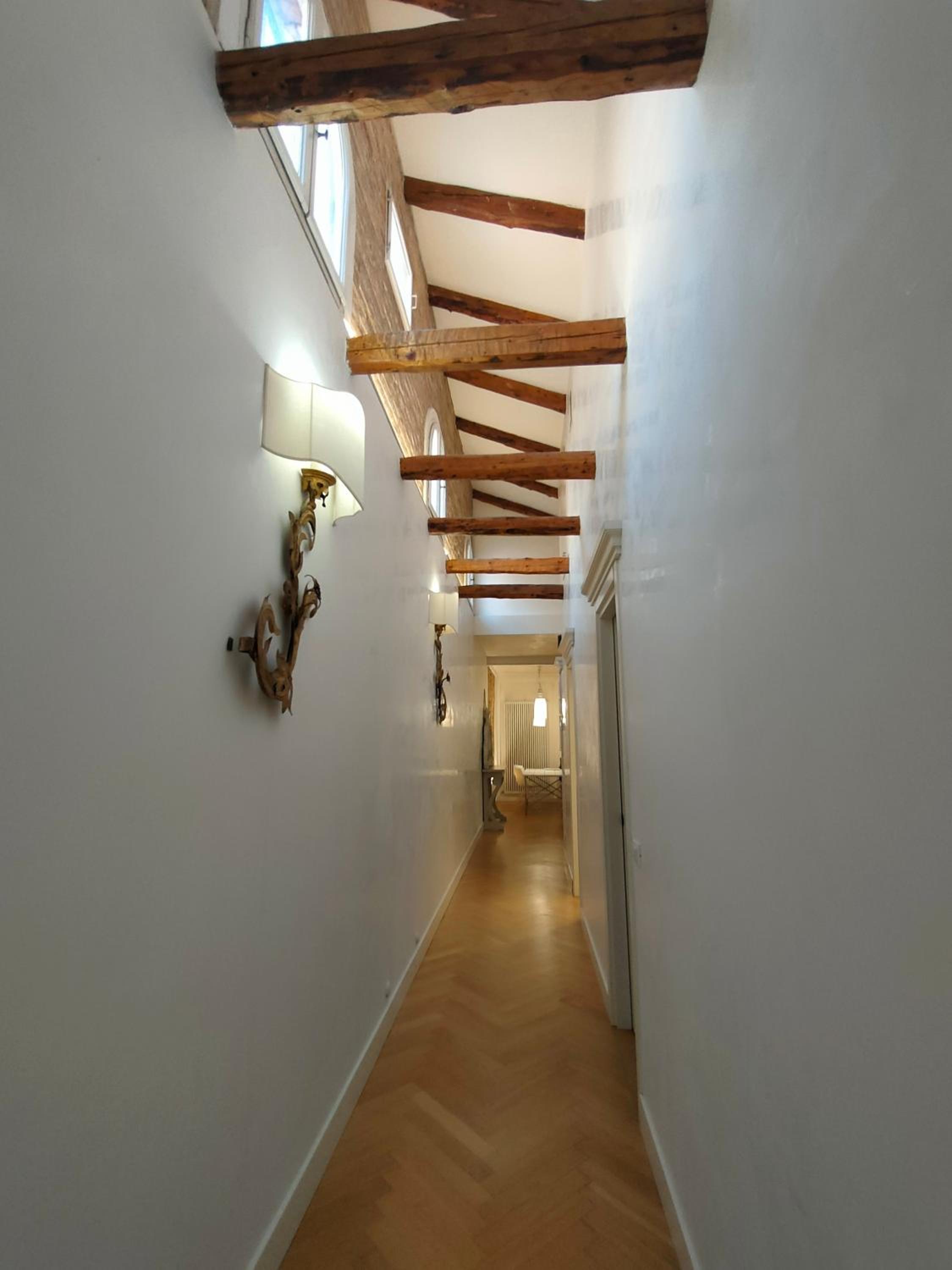 Deluxe Apartment photo 1