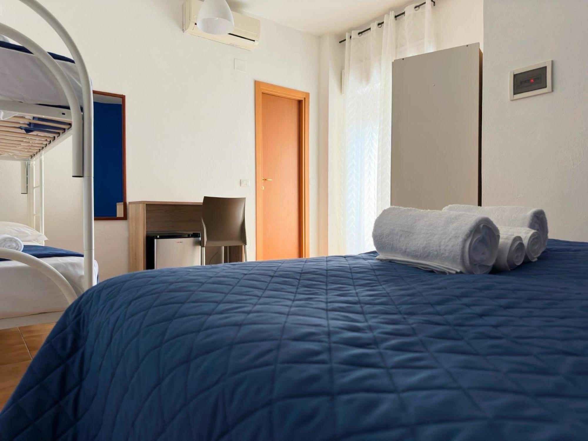 Deluxe Quadruple Room photo 3