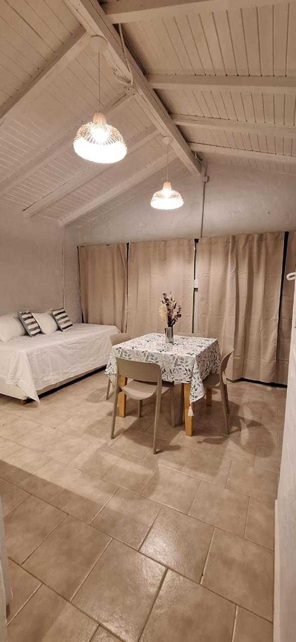 One-Bedroom House photo 2
