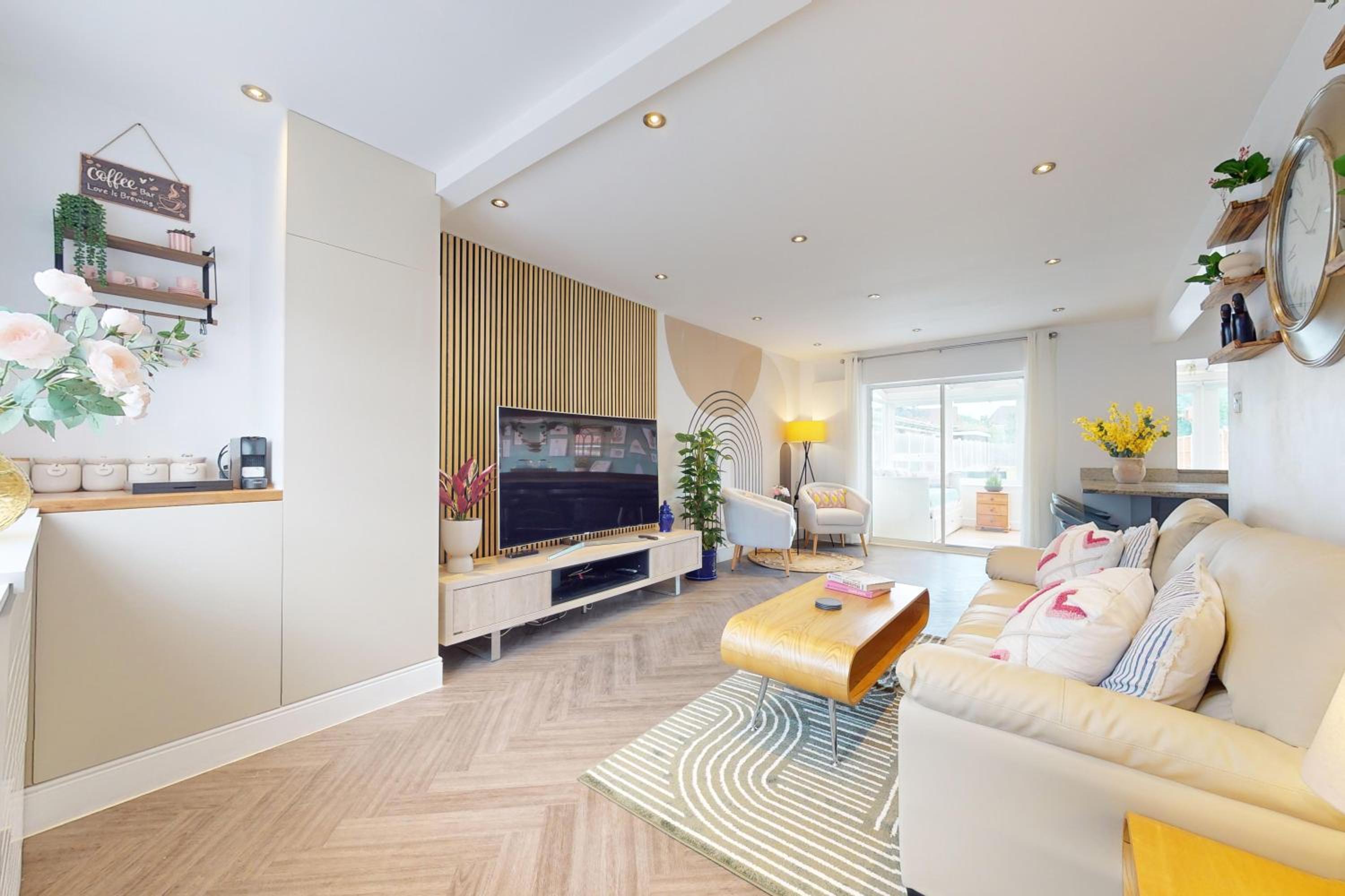 Three-Bedroom House photo 1
