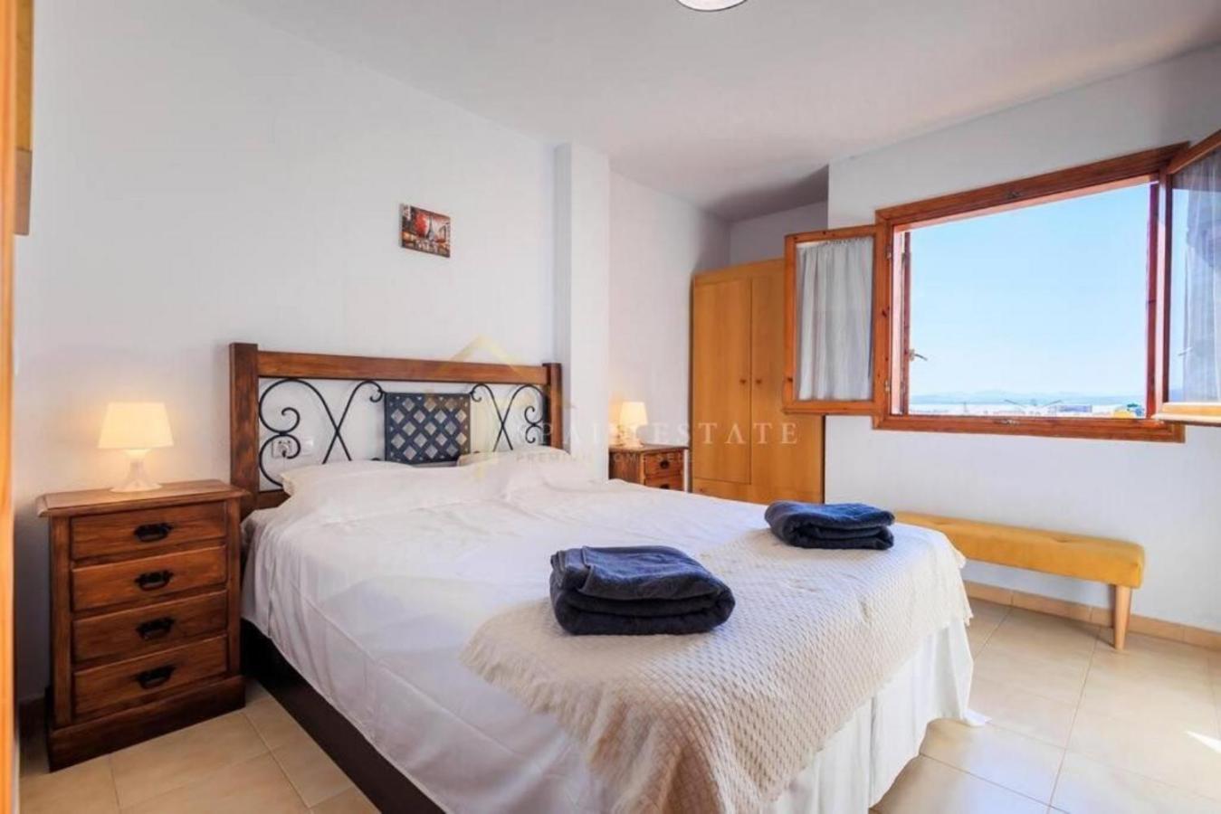 Apartamento de dos habitaciones con vista al lago