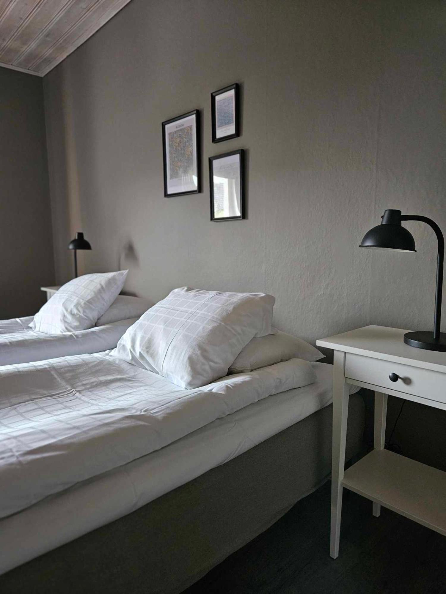 Double Room with Shared Bathroom photo 1