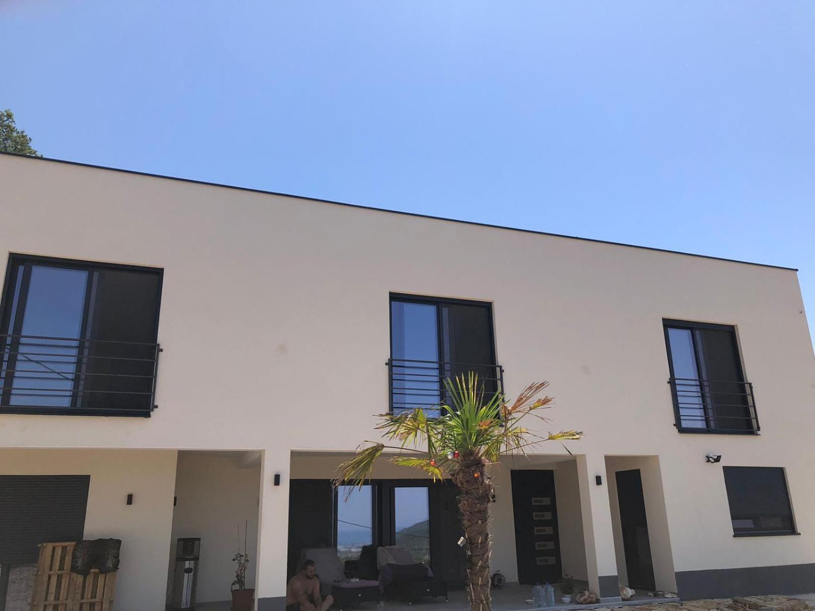 One-Bedroom Apartment with Ocean View photo 3