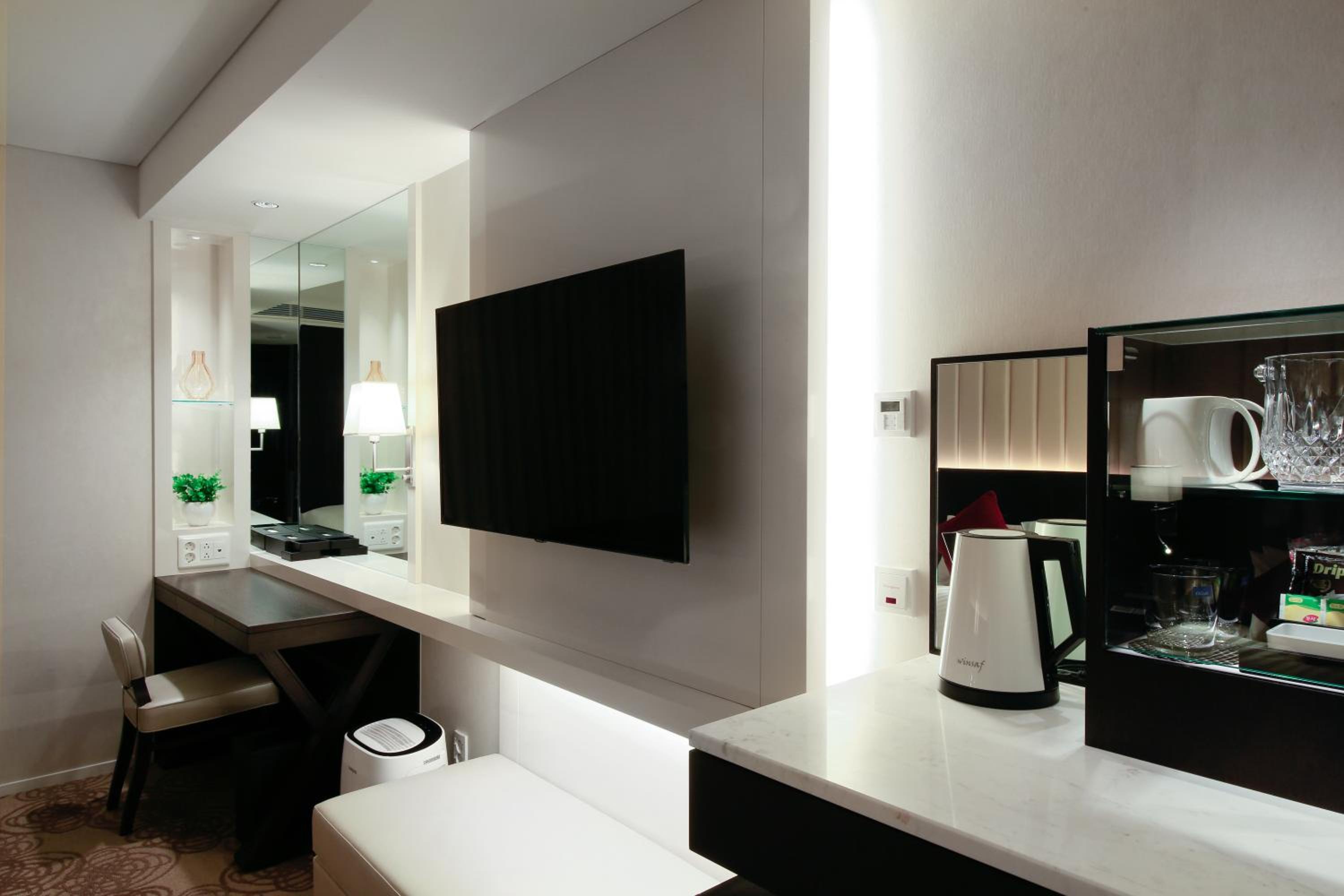 Standard Twin Room - 7 nights - Once a week make up room (Quarantine is not allowed) photo 2