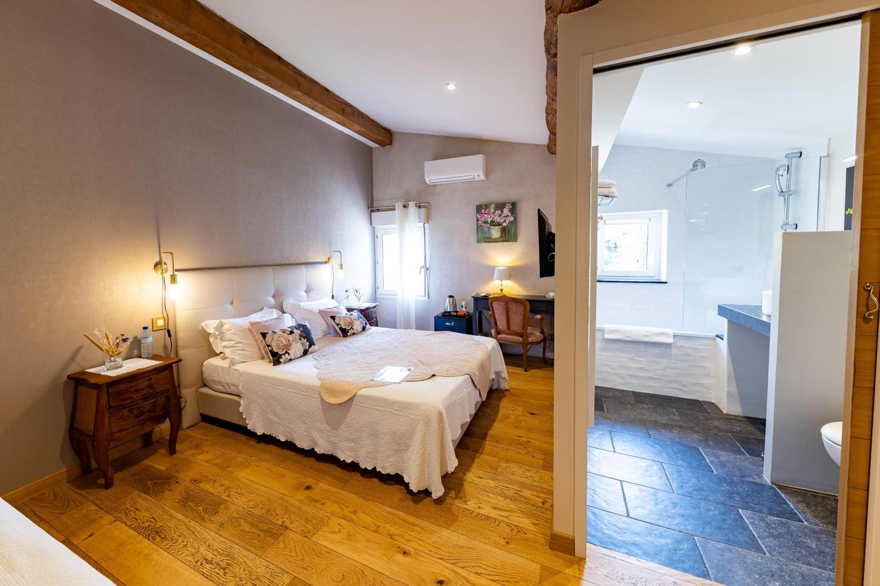 Triple Room with Garden View