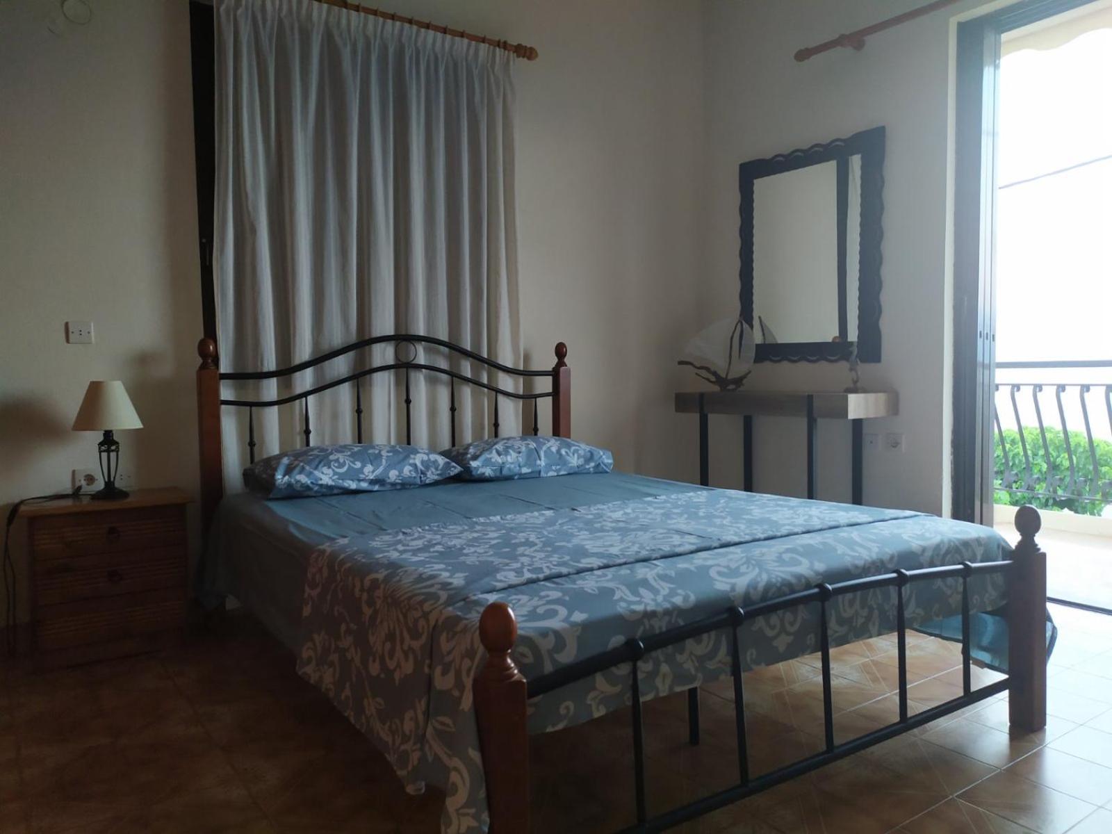 One-Bedroom Apartment - Photo 17