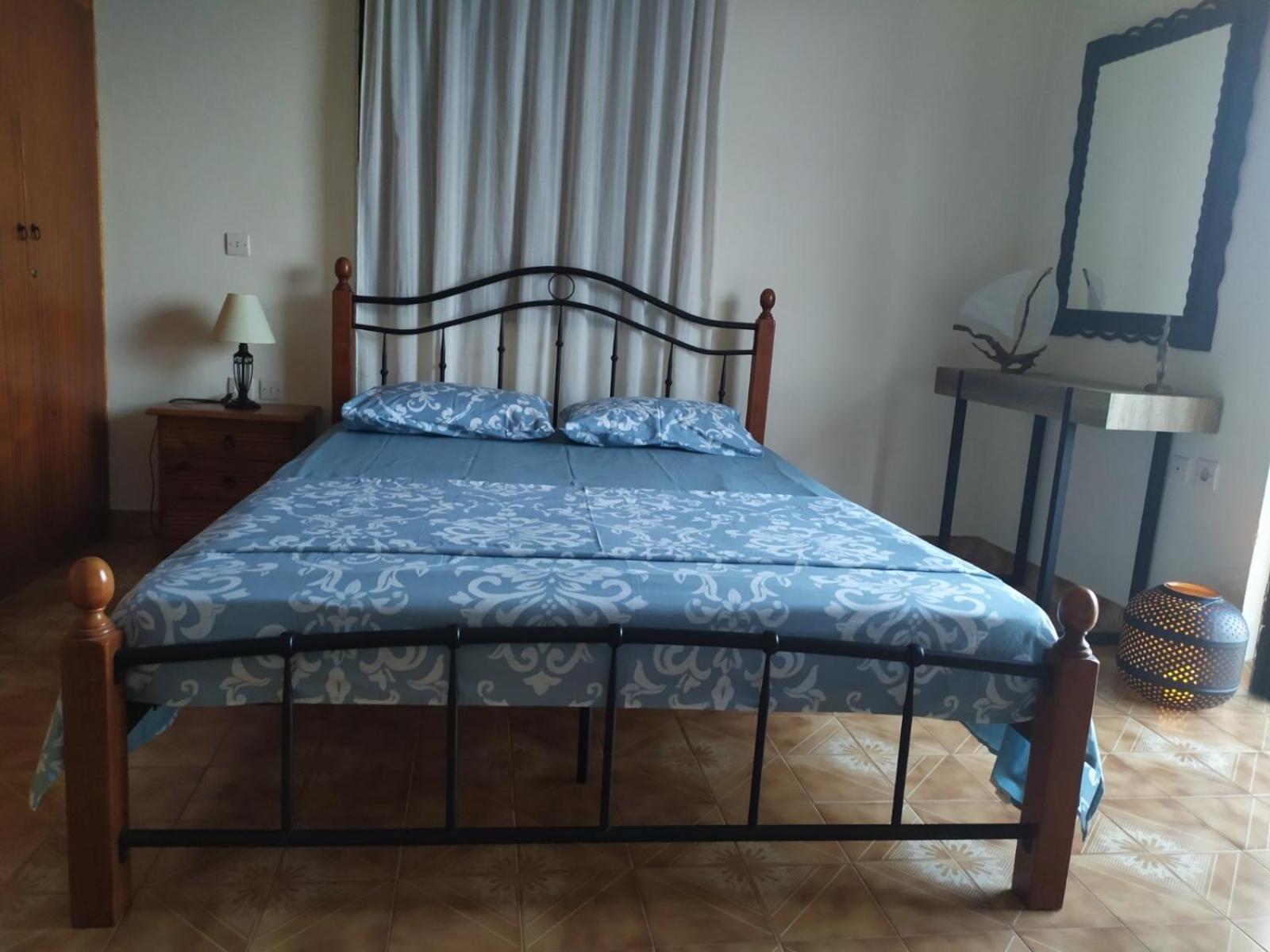One-Bedroom Apartment - Photo 19