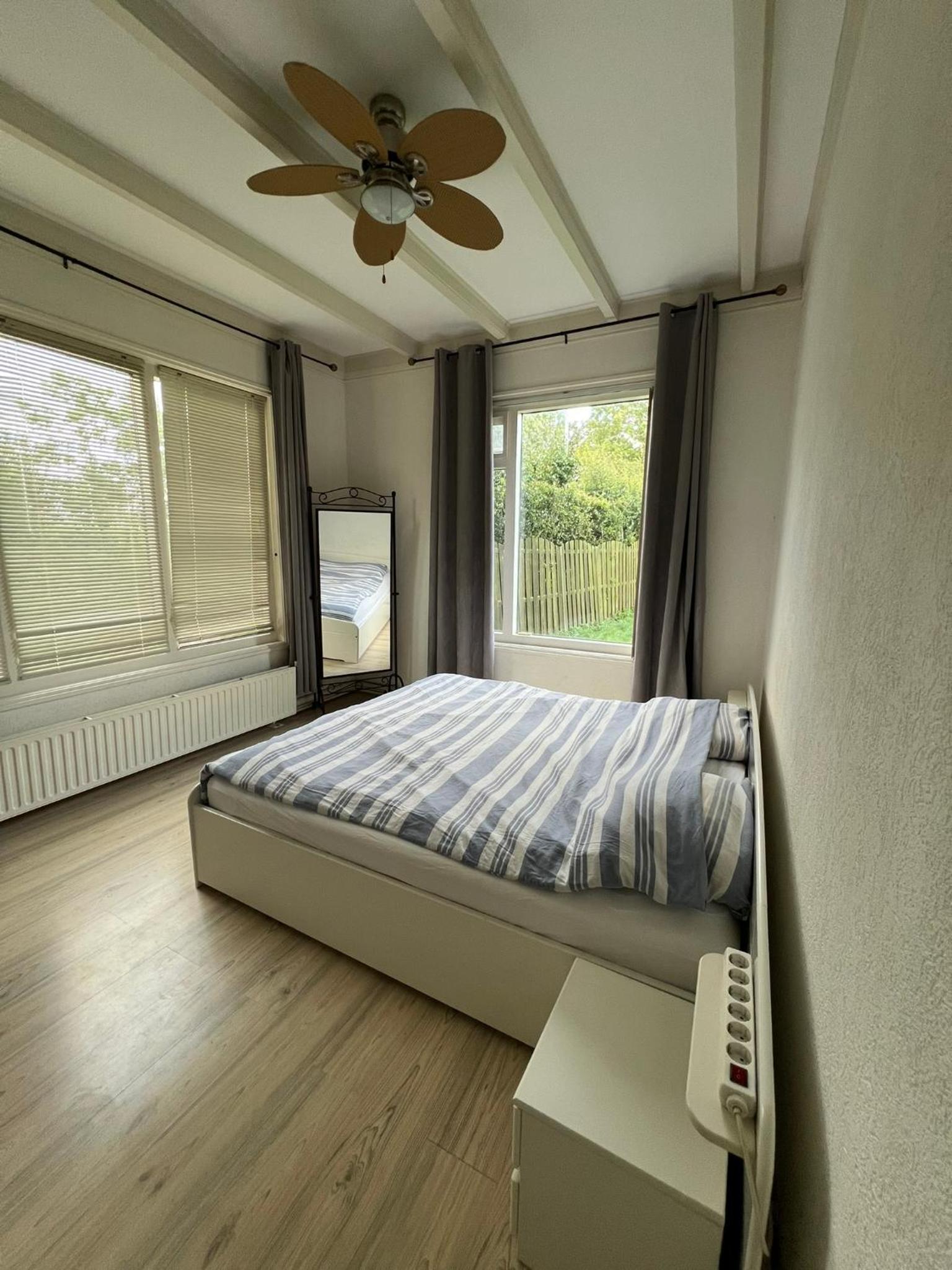 Standard Double Room with Shared Bathroom photo 1