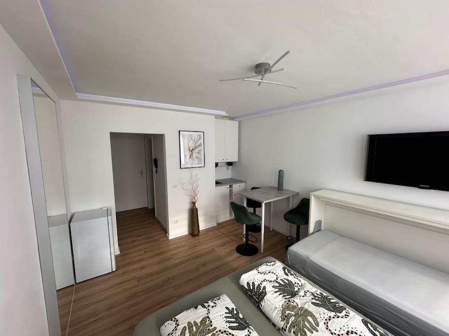 One-Bedroom Apartment photo 3