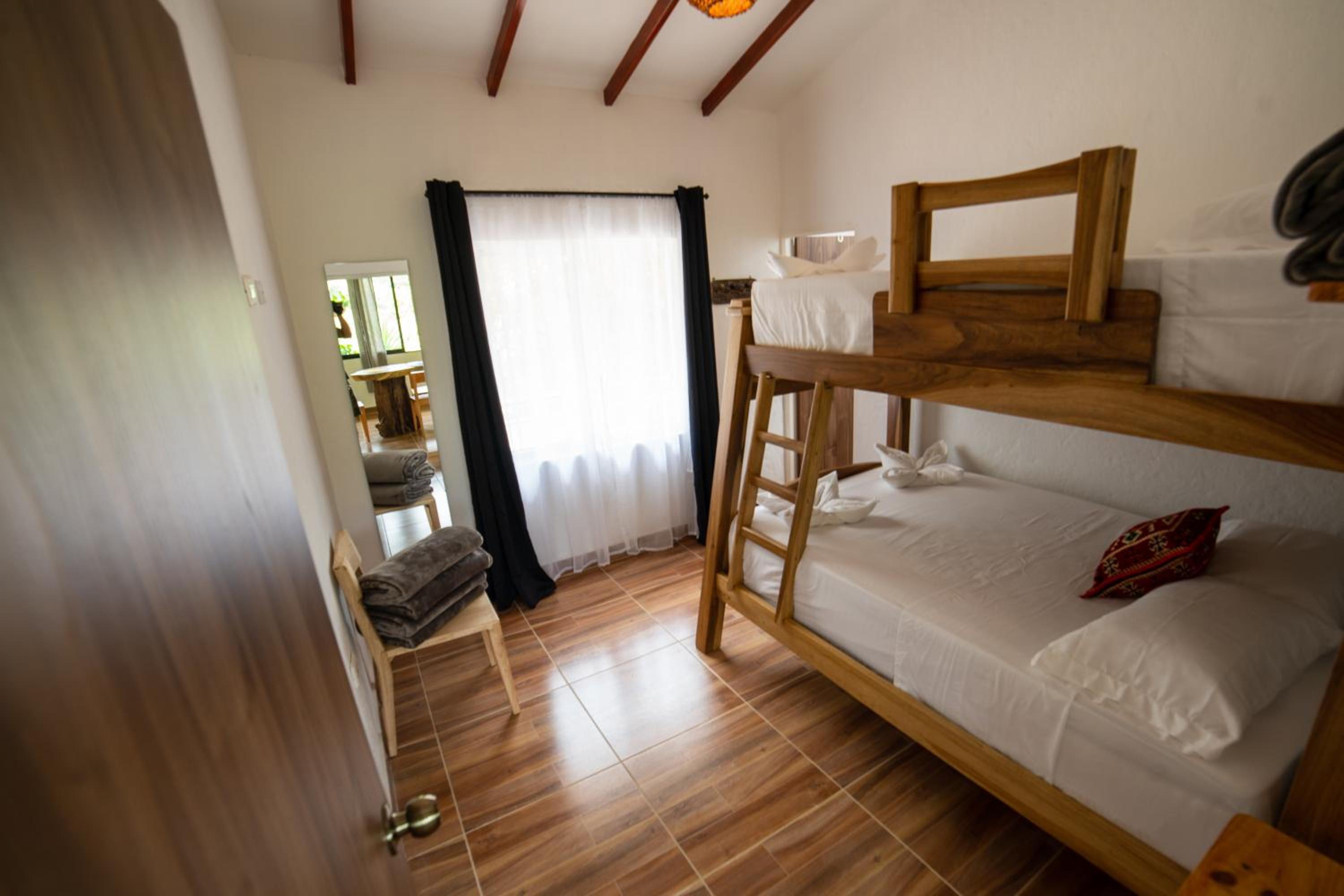 Twin Room with Private Bathroom photo 1