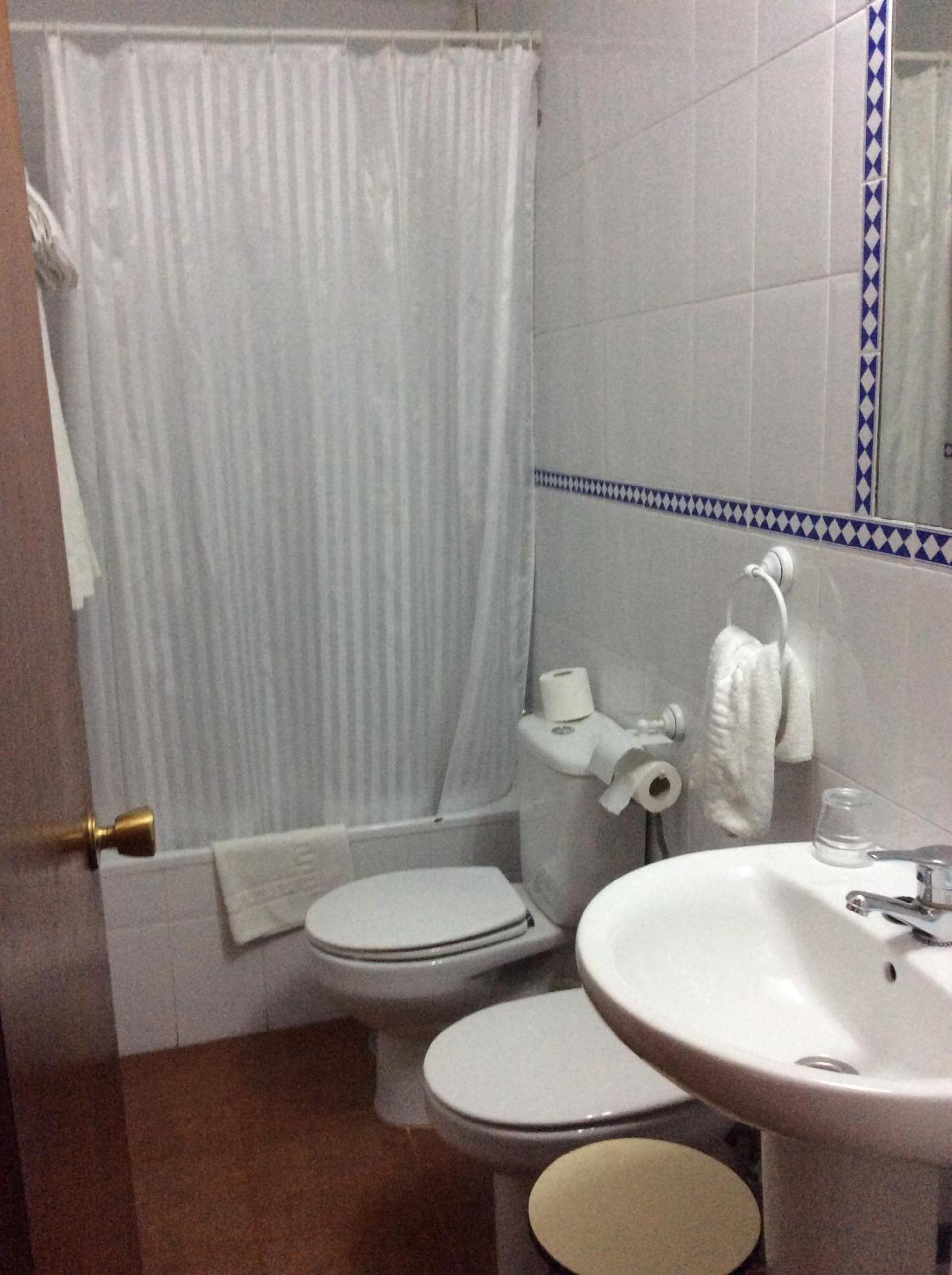 Single Room photo 3