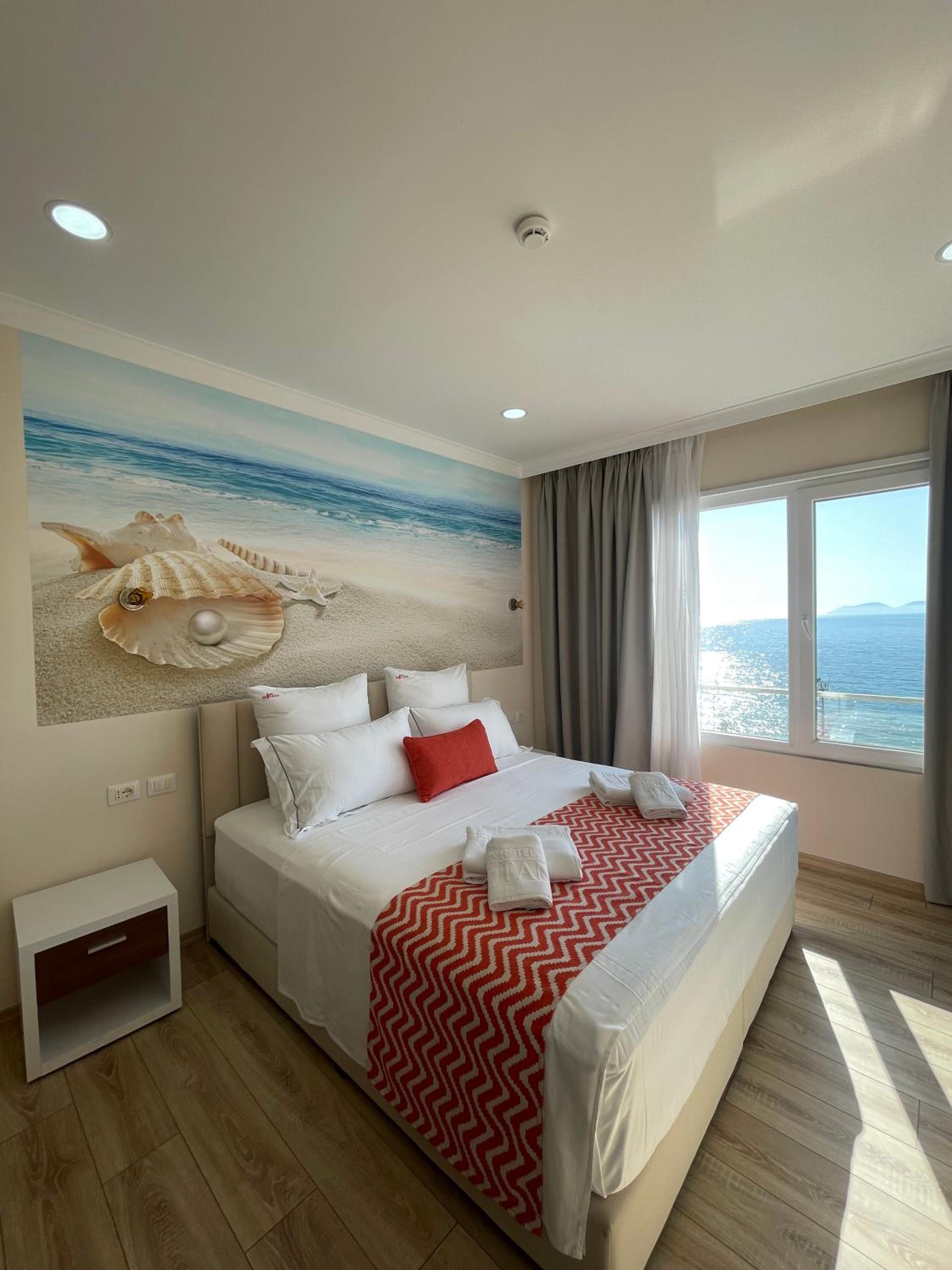 Family Room with Sea View
