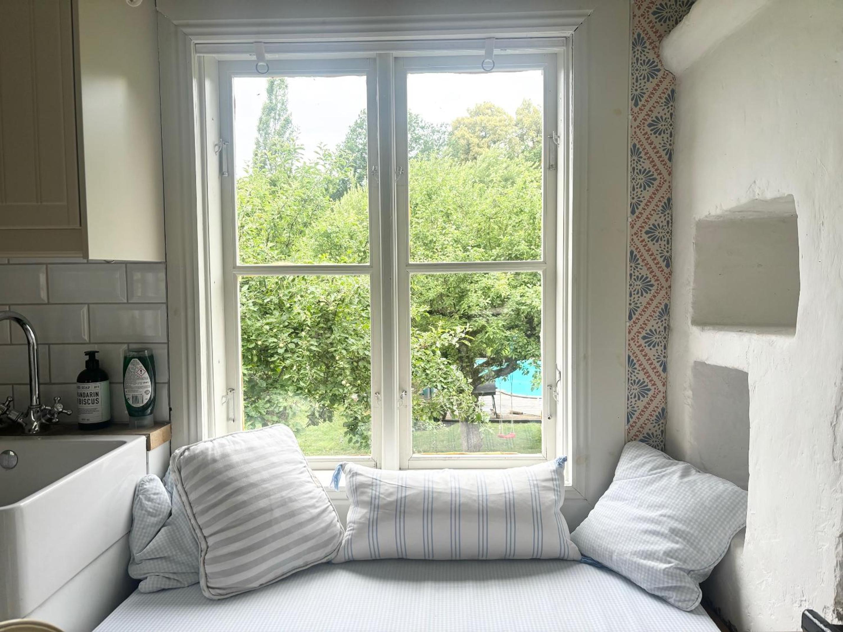 Villa with Garden View - Photo 4