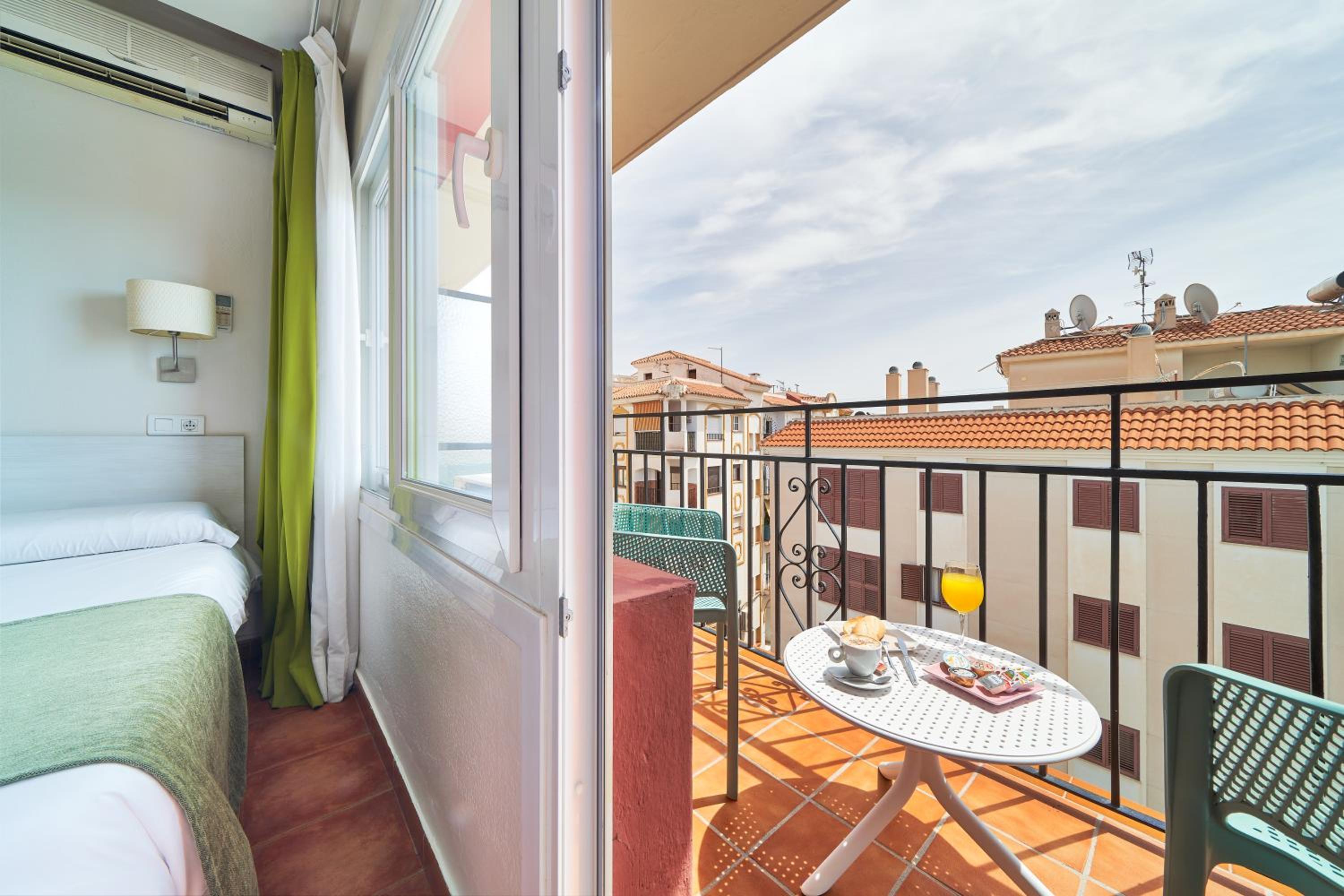 Triple Room with Terrace - Photo 5