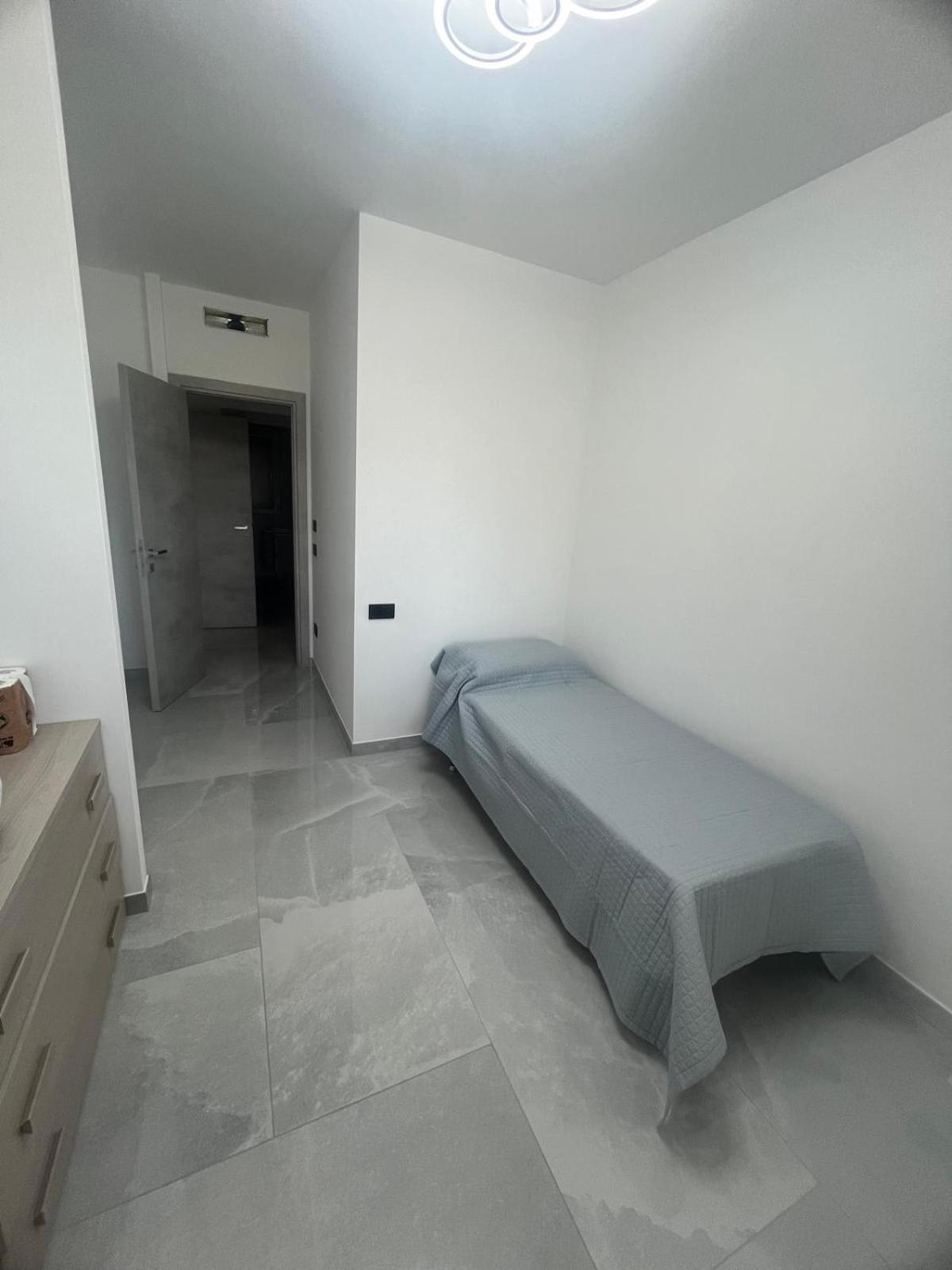 Three-Bedroom House photo 3