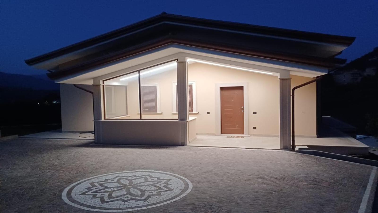 Three-Bedroom House photo 2