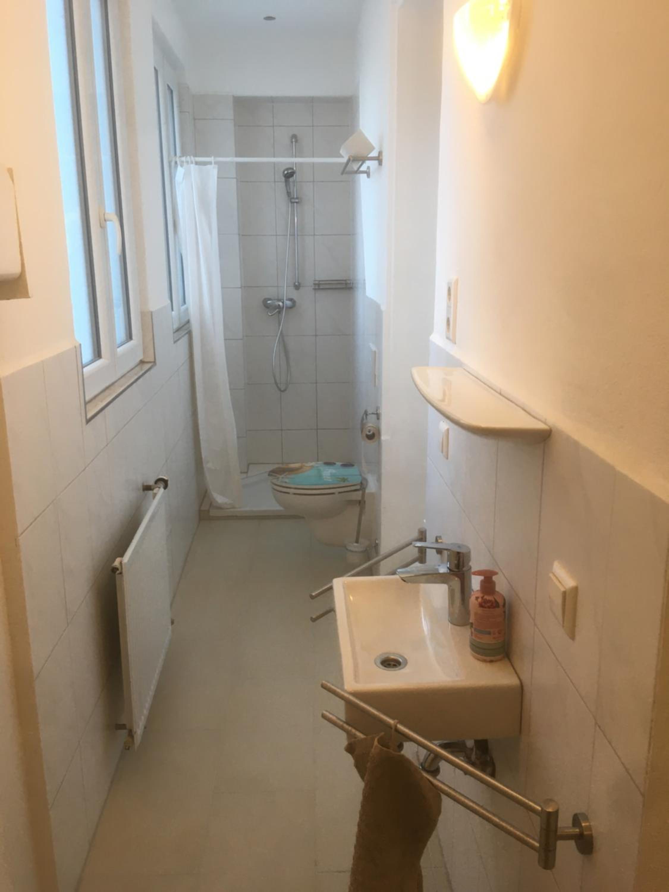 Three-Bedroom Apartment with Mountain View photo 3