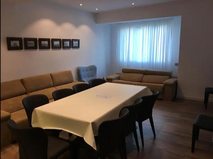 Deluxe Apartment photo 2