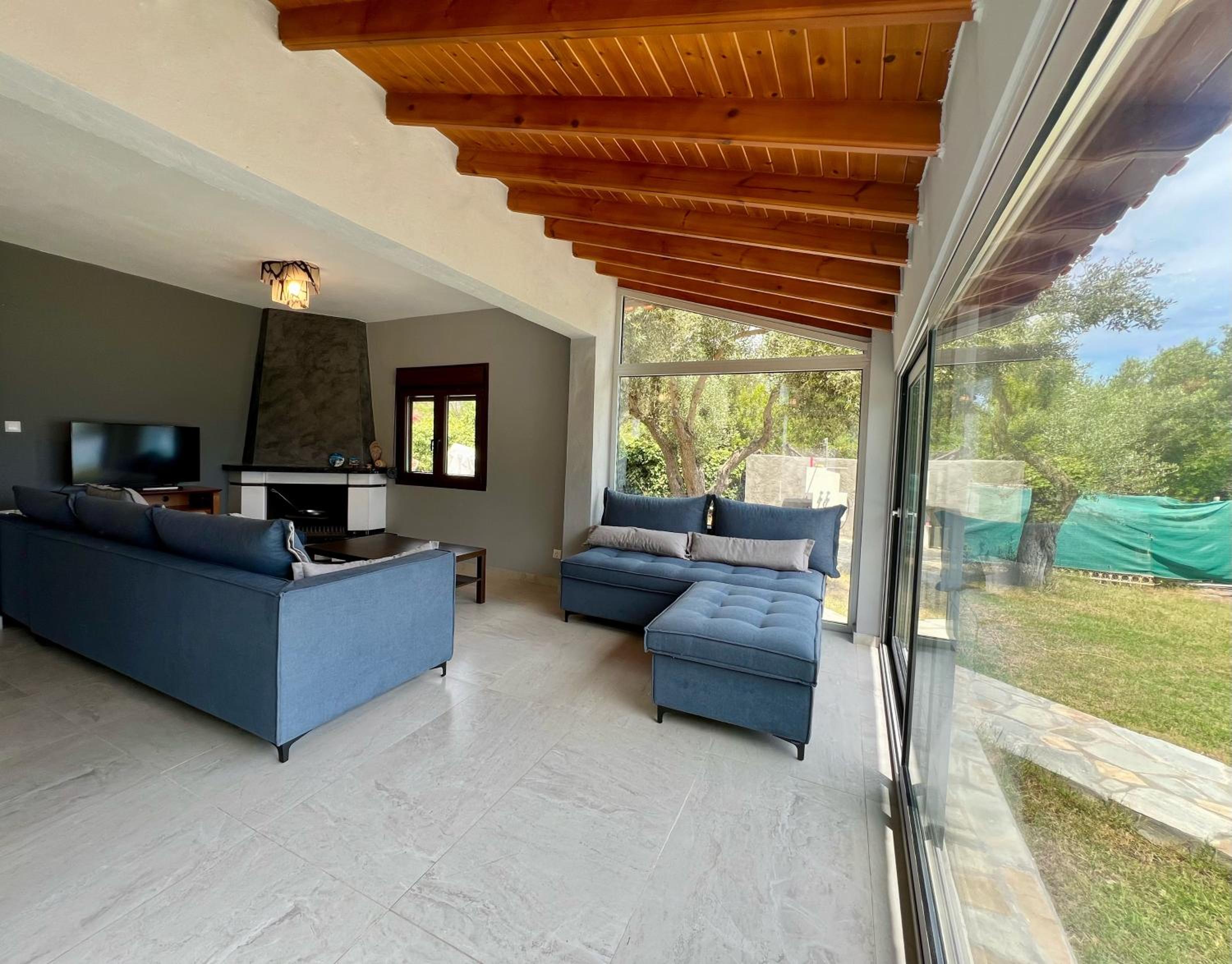 Villa - Beach Front photo 1