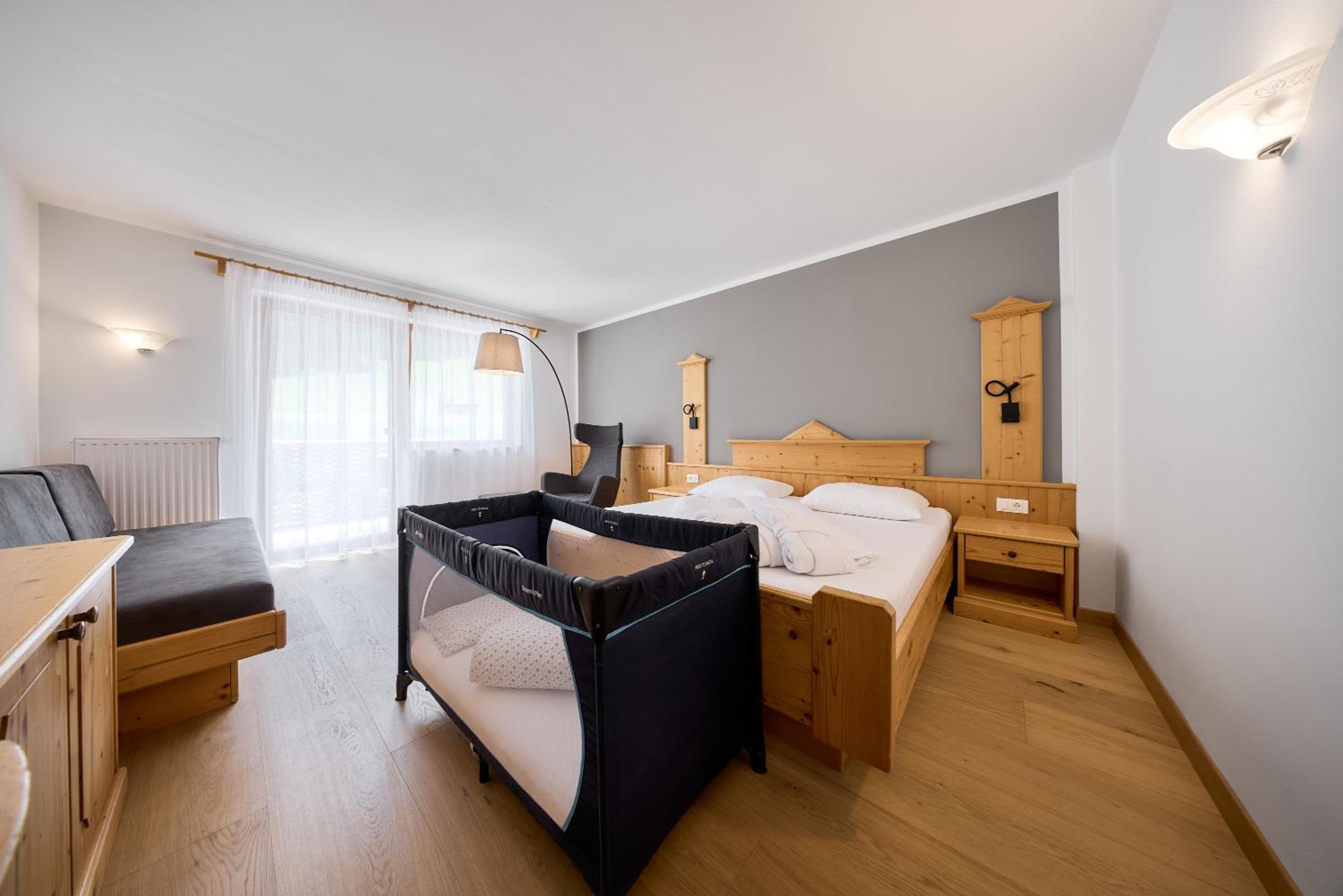 Double Room with Balcony - Photo 19